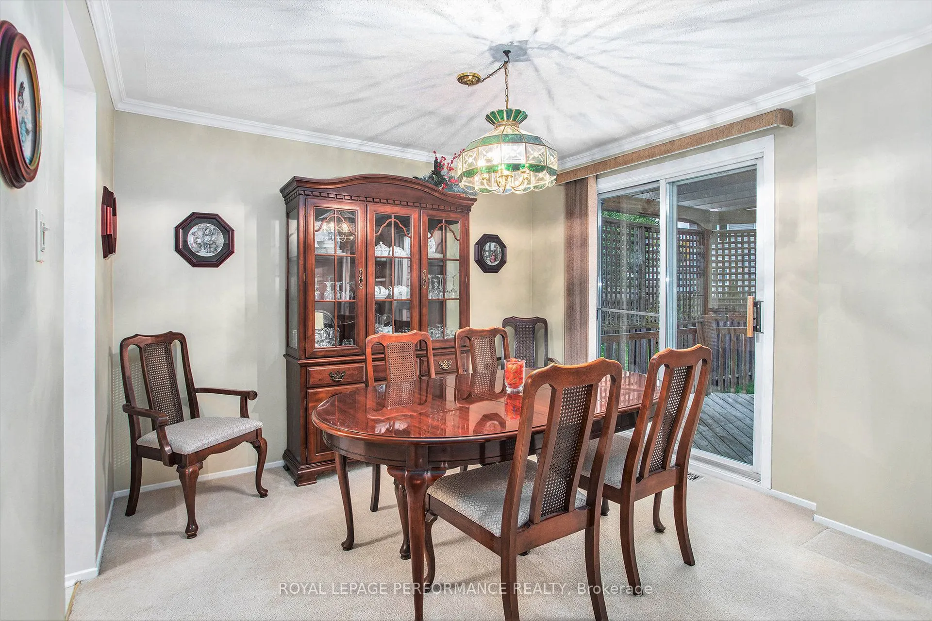 6097 Forestglen Crescent