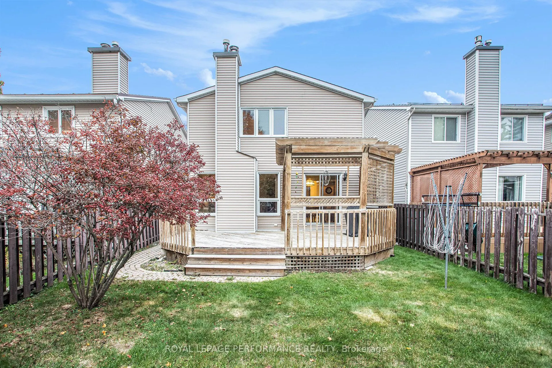 6097 Forestglen Crescent
