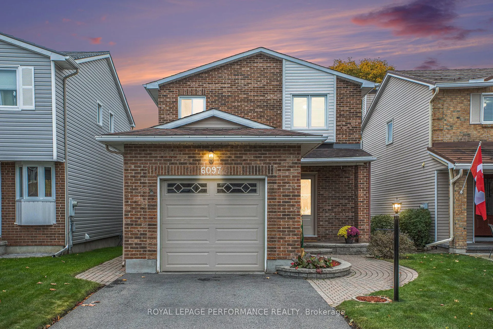 6097 Forestglen Crescent