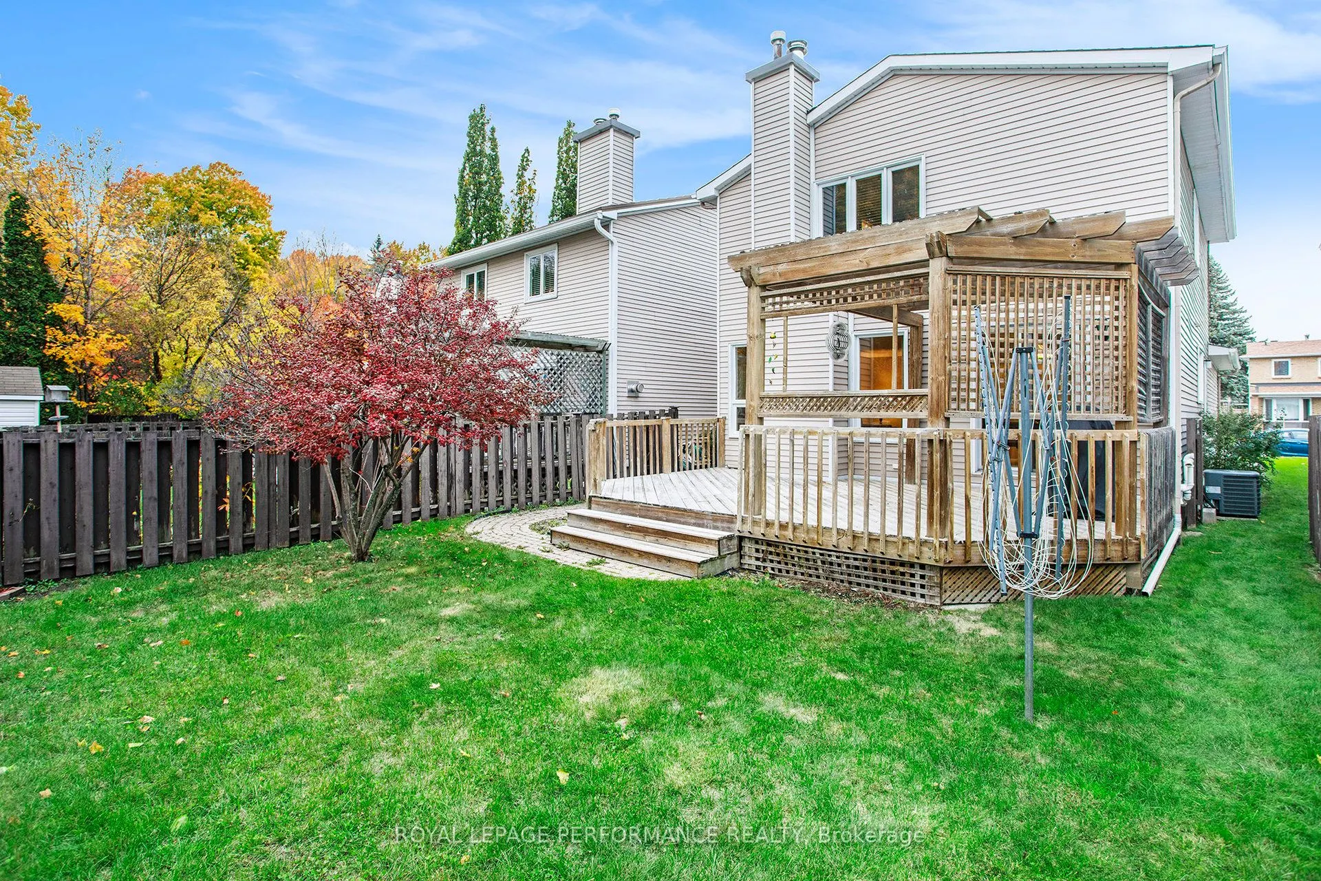 6097 Forestglen Crescent