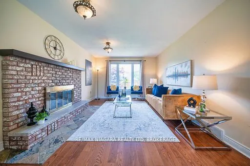 26 CRESTCOMBE Road