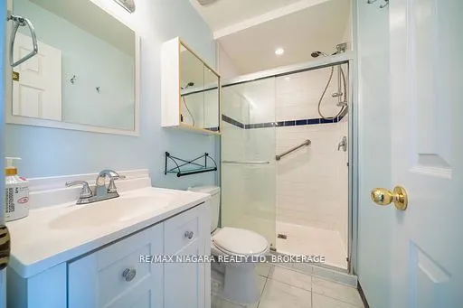 26 CRESTCOMBE Road