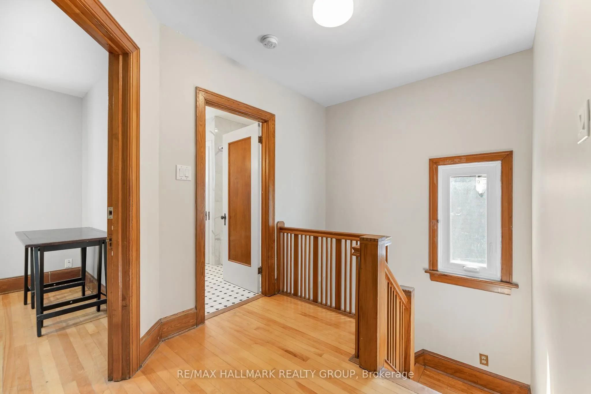 242 Harmer Avenue S