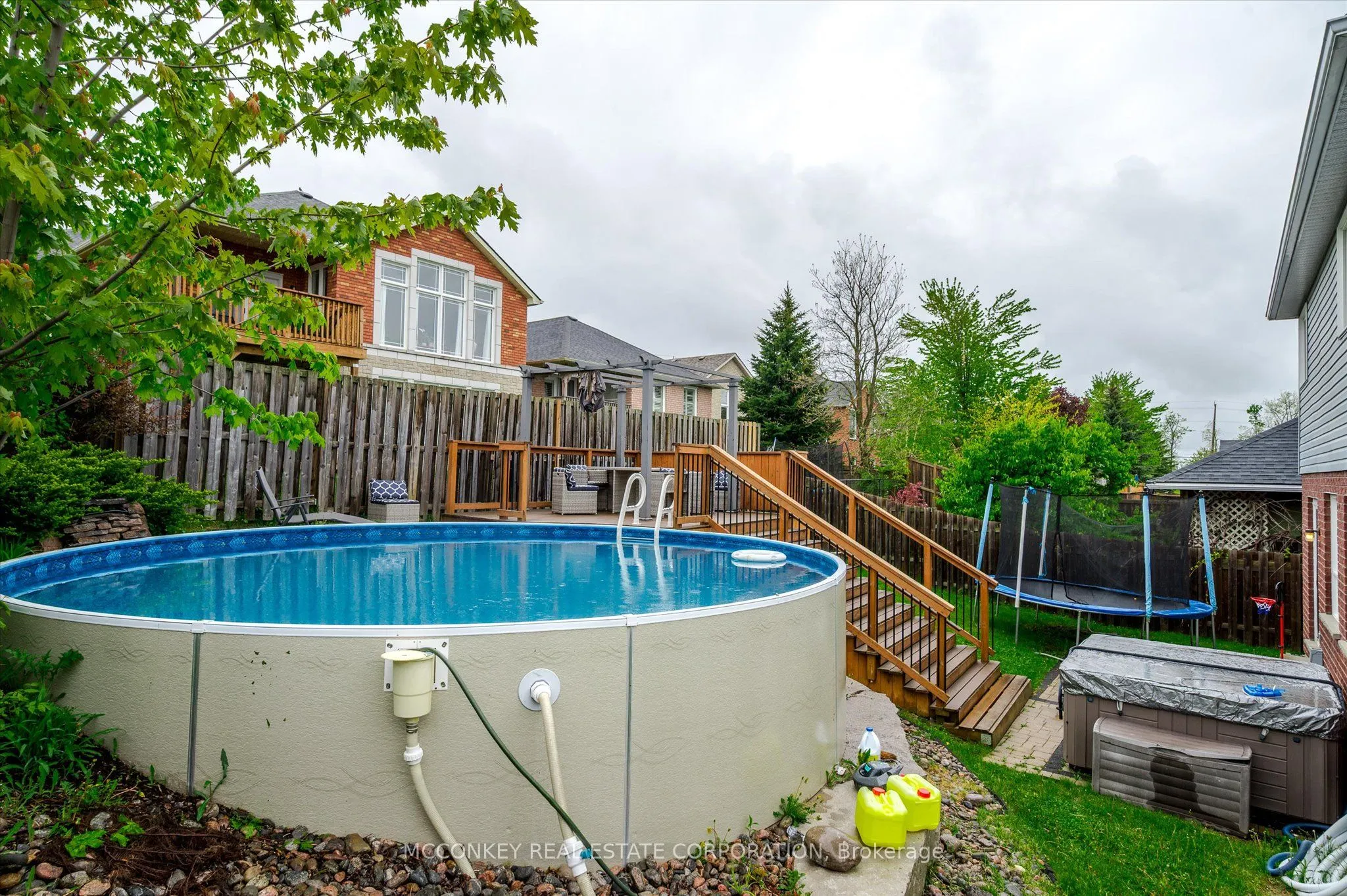 609 ACKERMAN Crescent