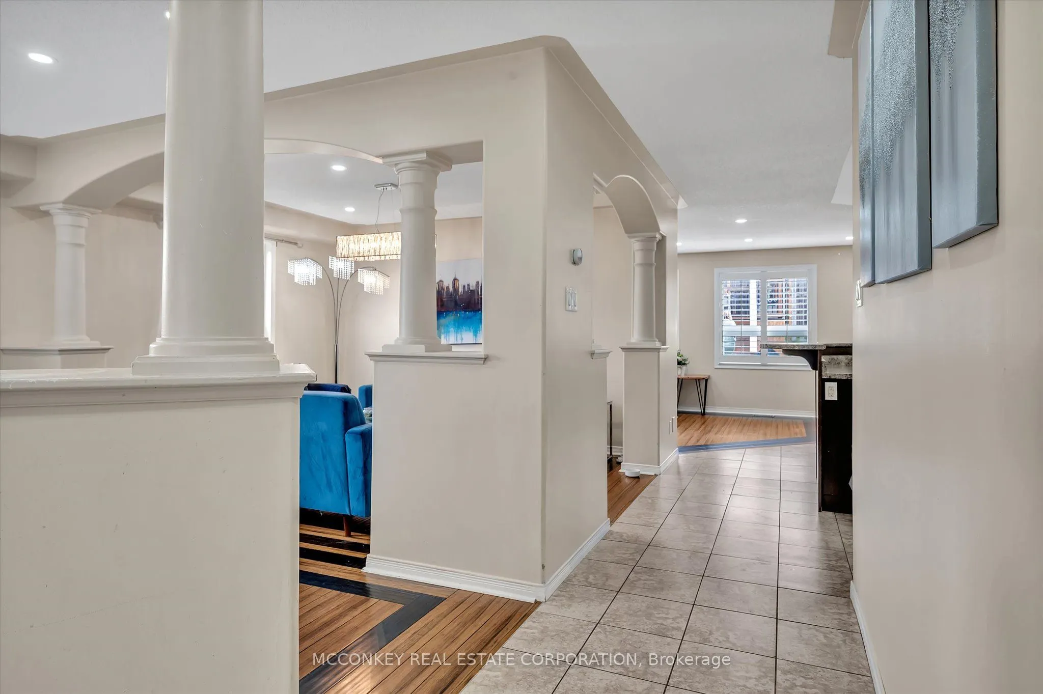 609 ACKERMAN Crescent
