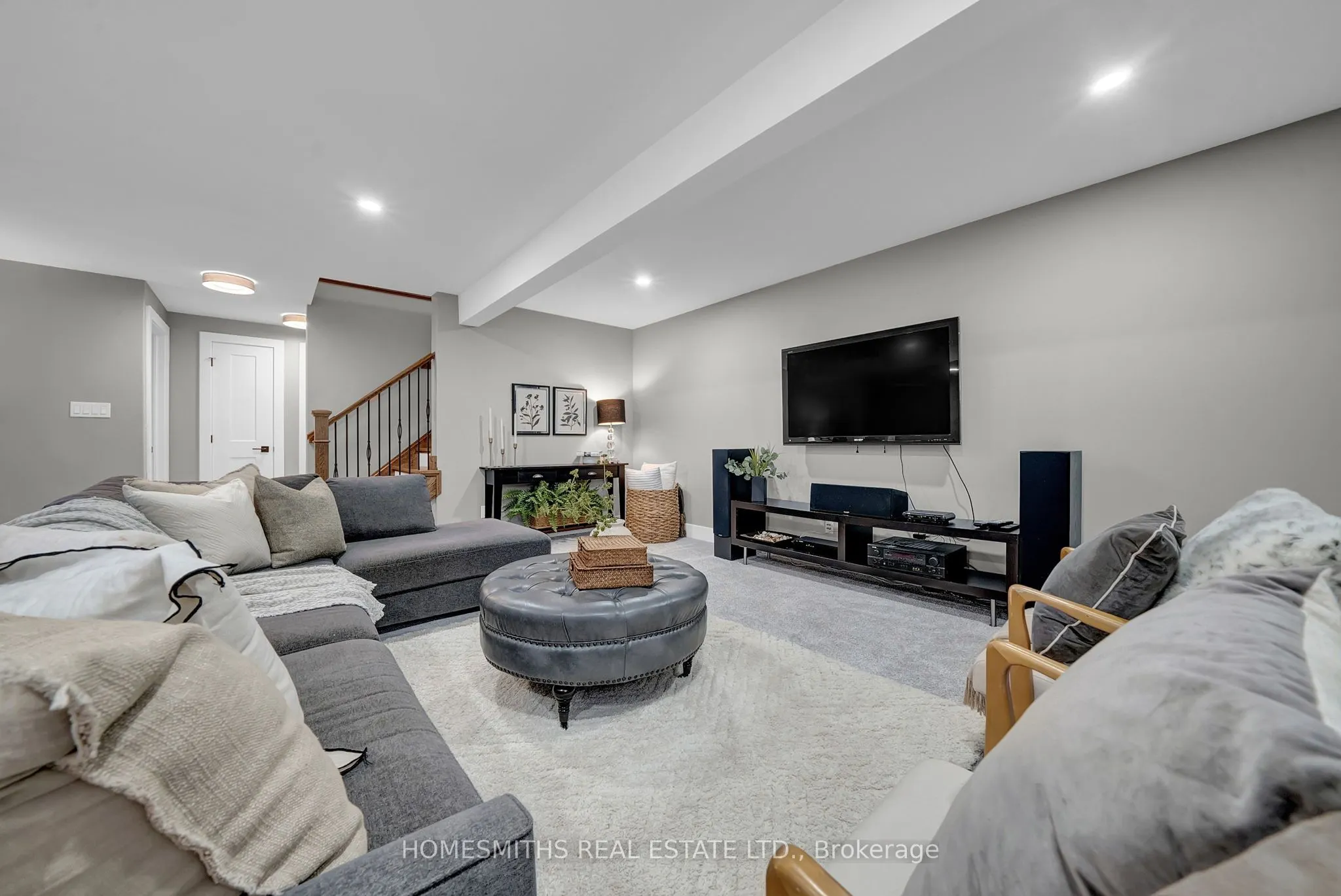 12 Riverside Trail