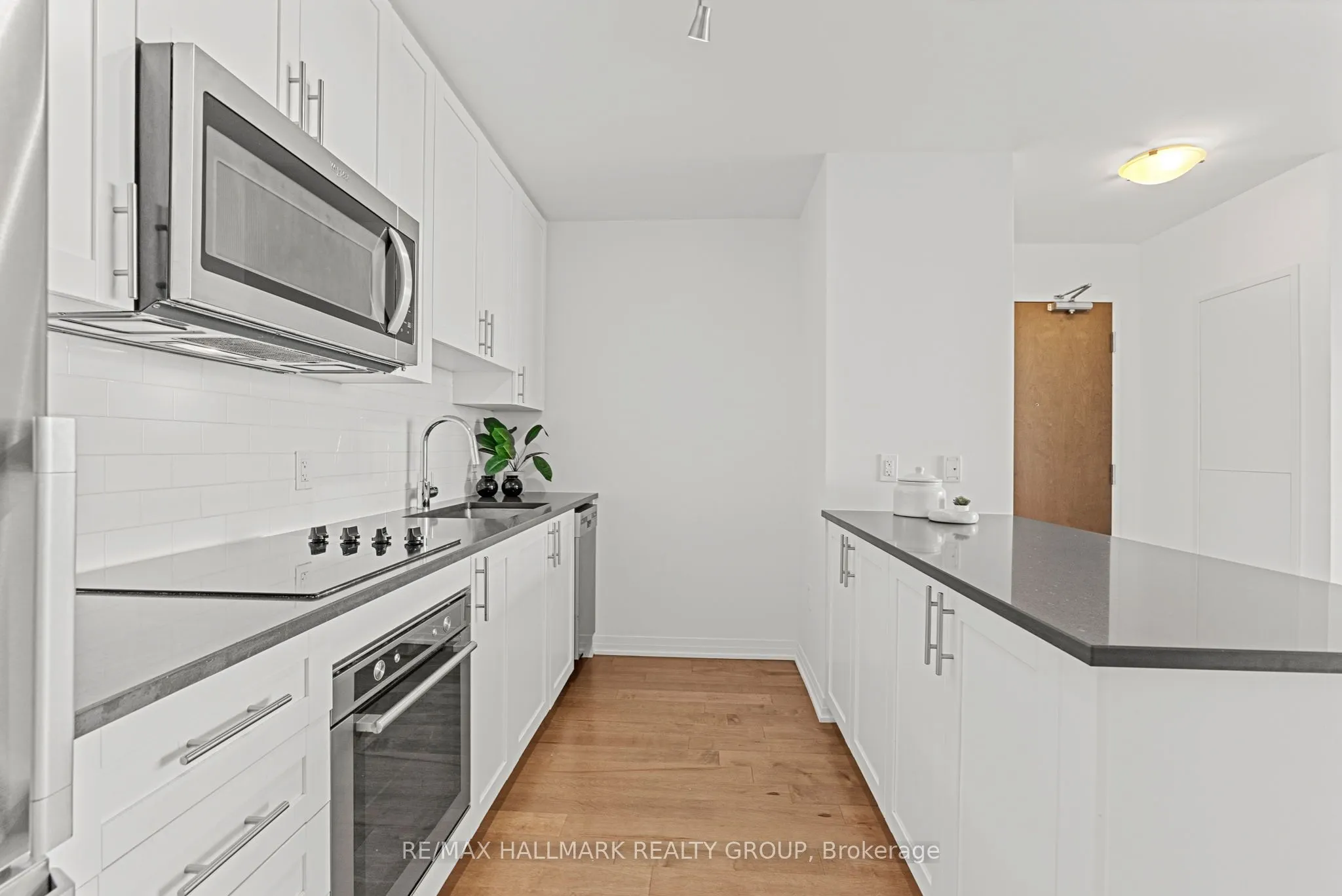 805 Carling Avenue, #4005