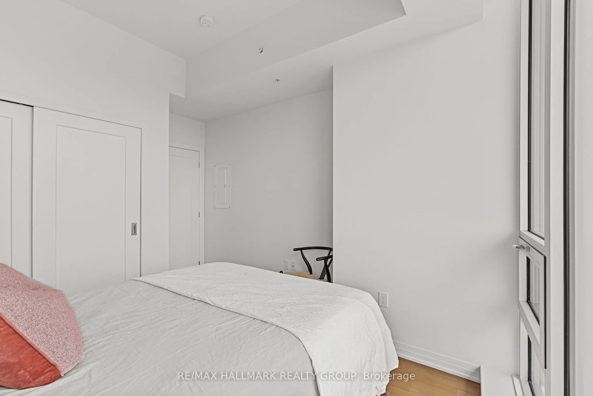 805 Carling Avenue, #4005