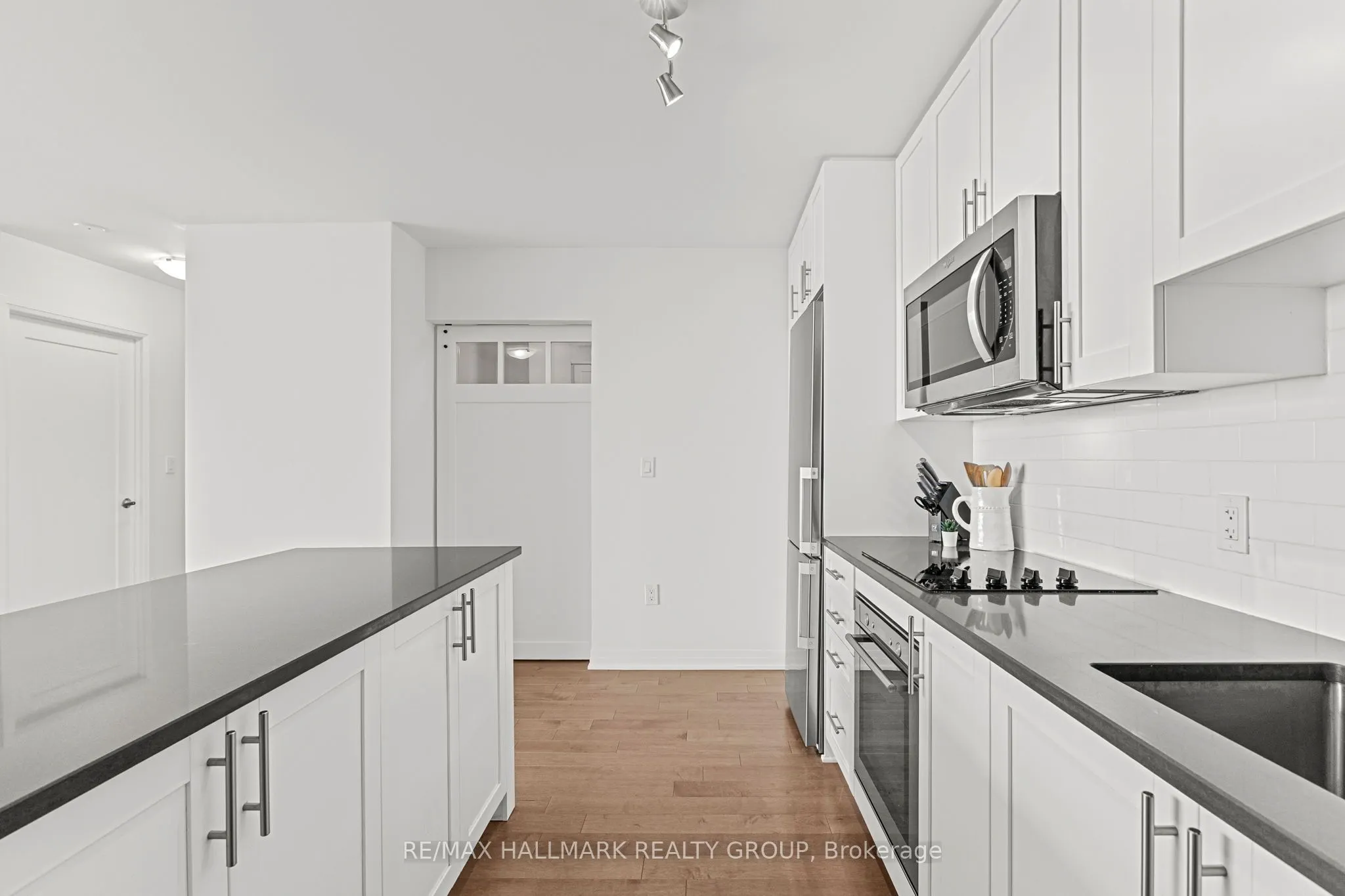 805 Carling Avenue, #4005