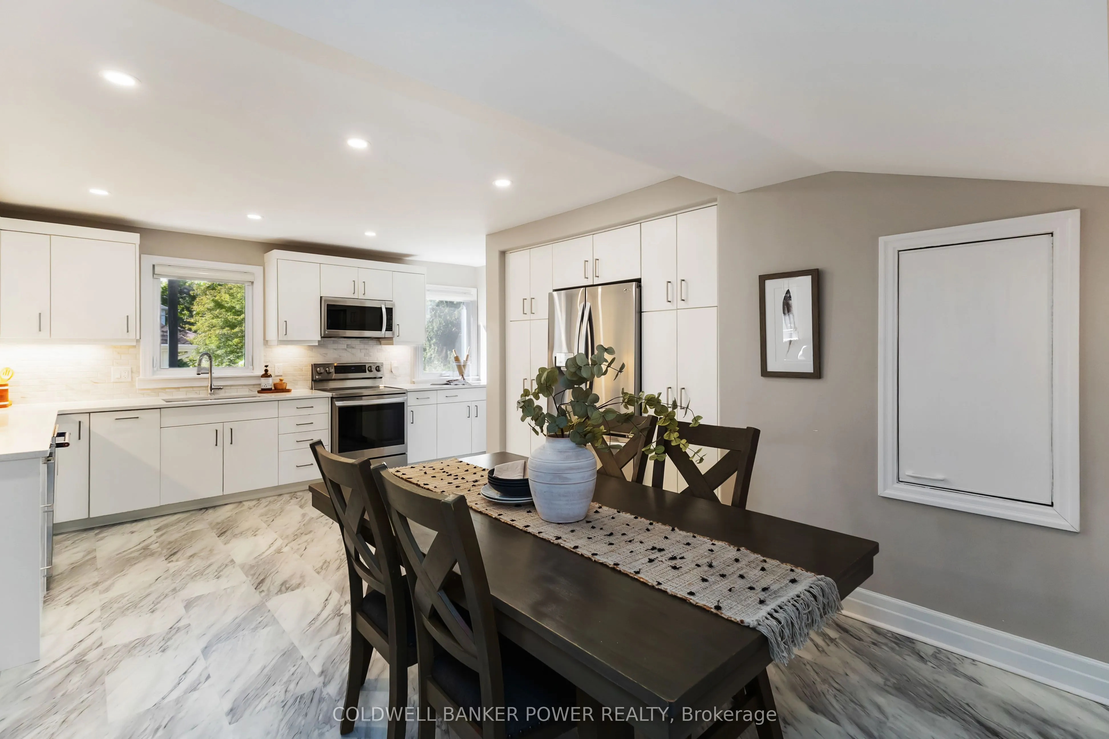 145 Elworthy Avenue