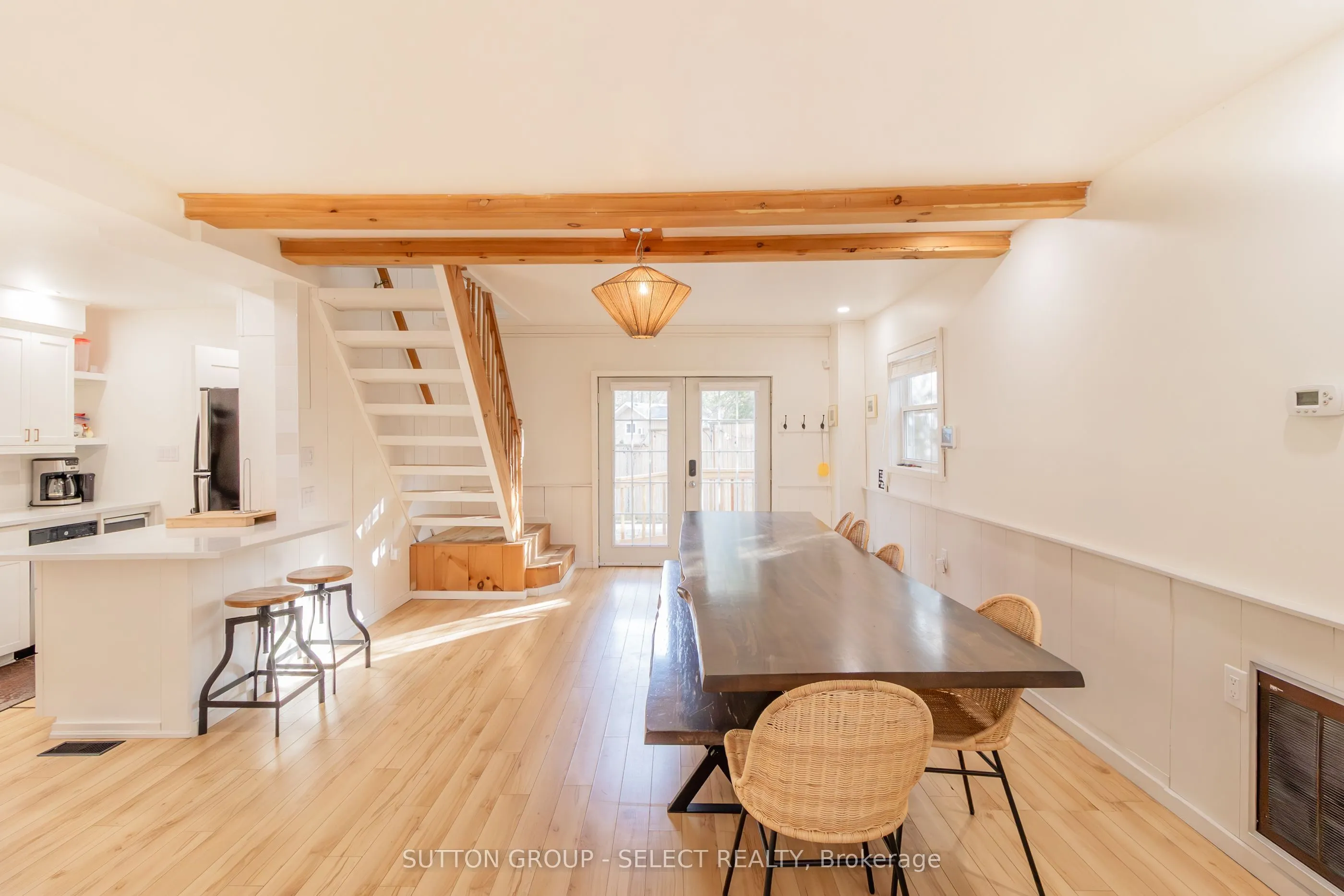 42 SHORELINE Drive