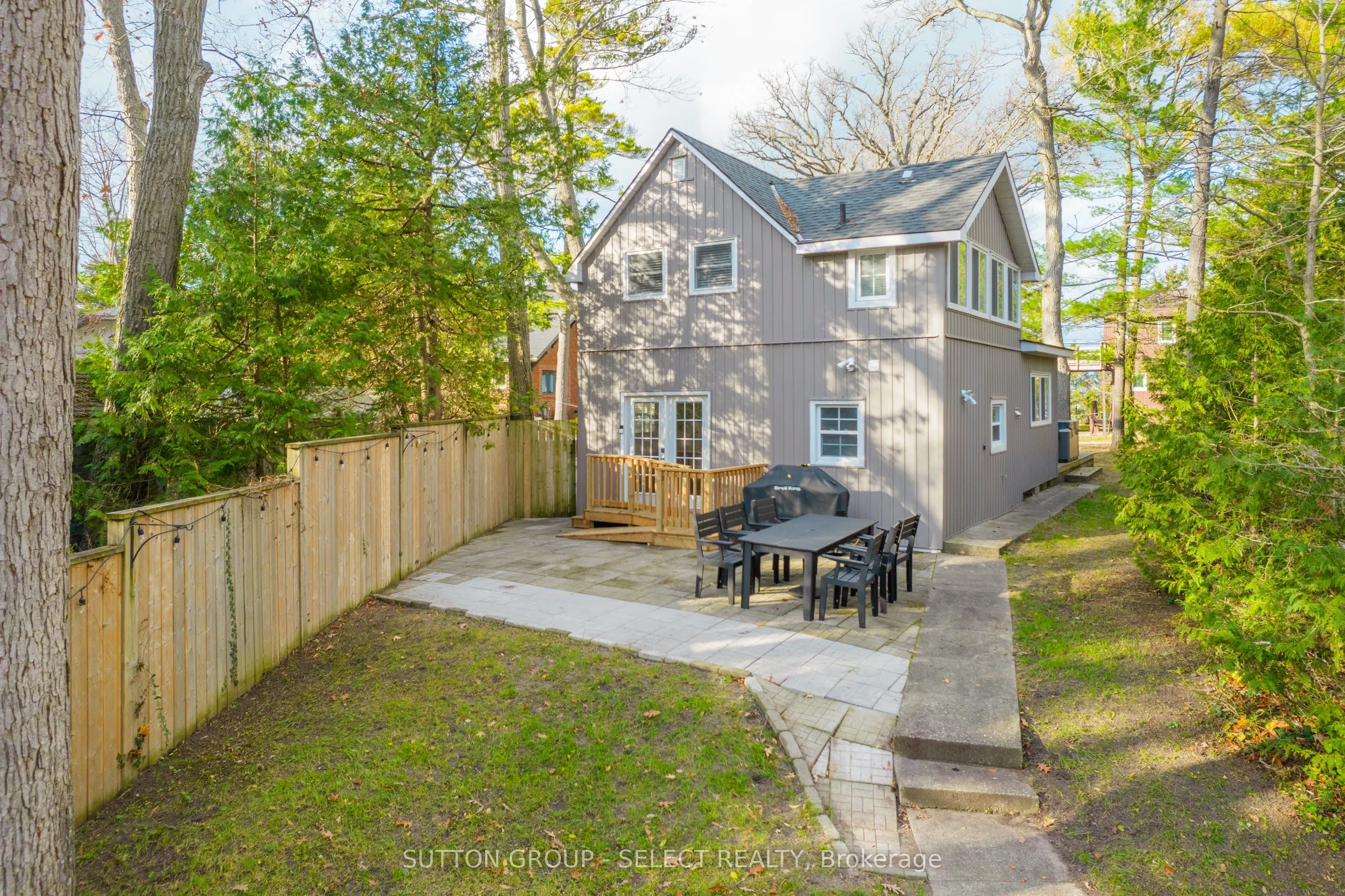 42 SHORELINE Drive