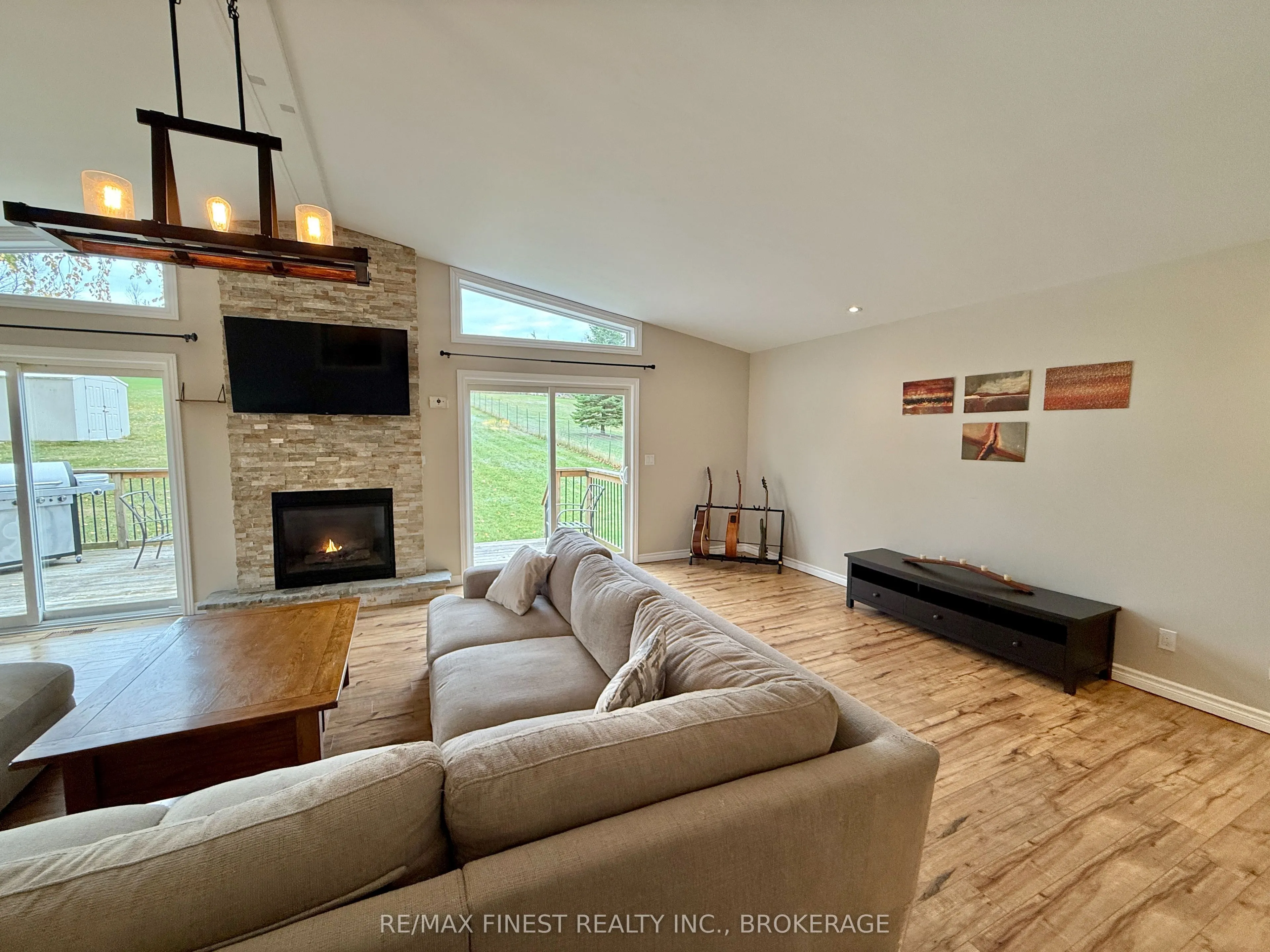 812 Palace Road