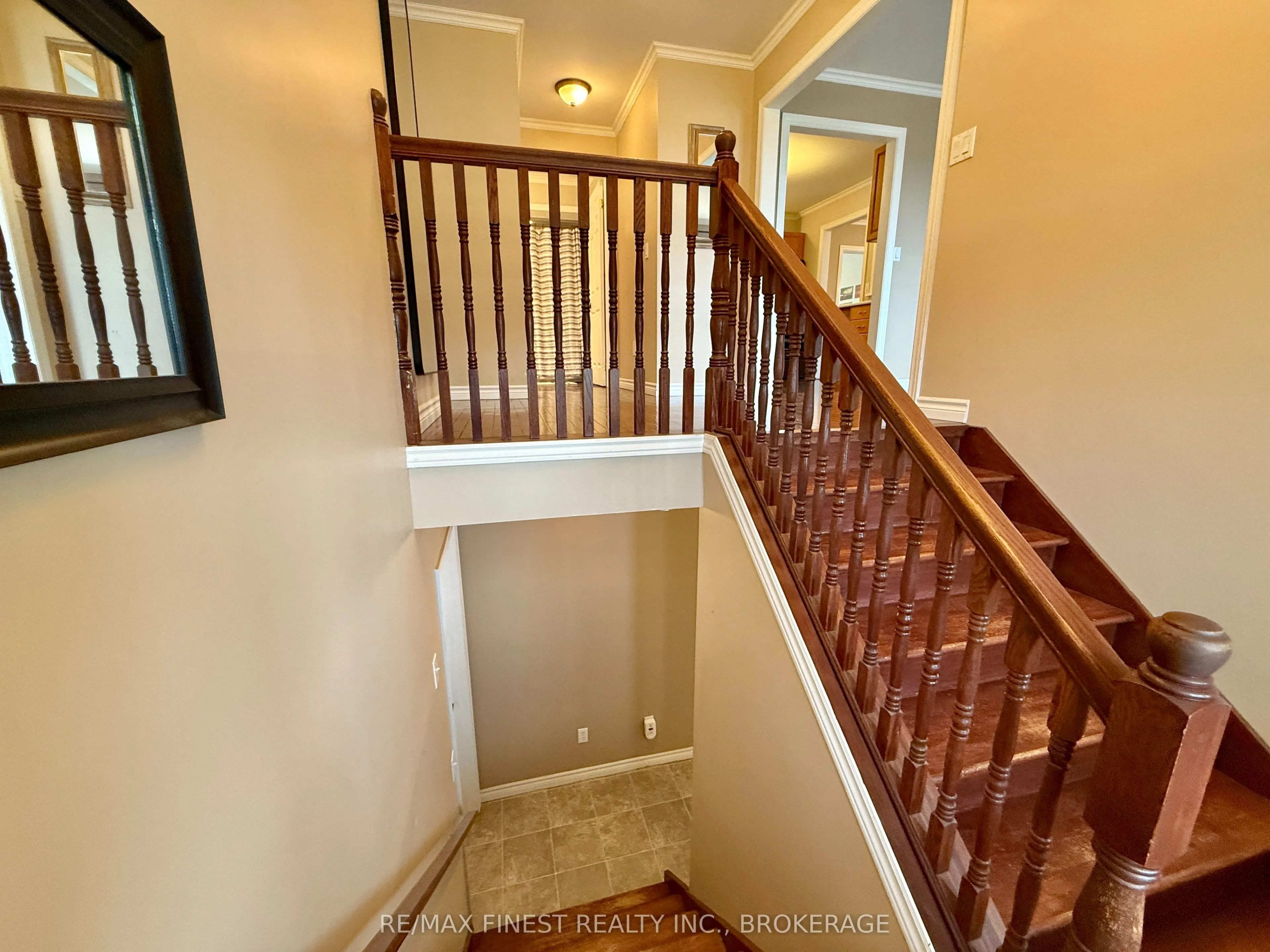 812 Palace Road