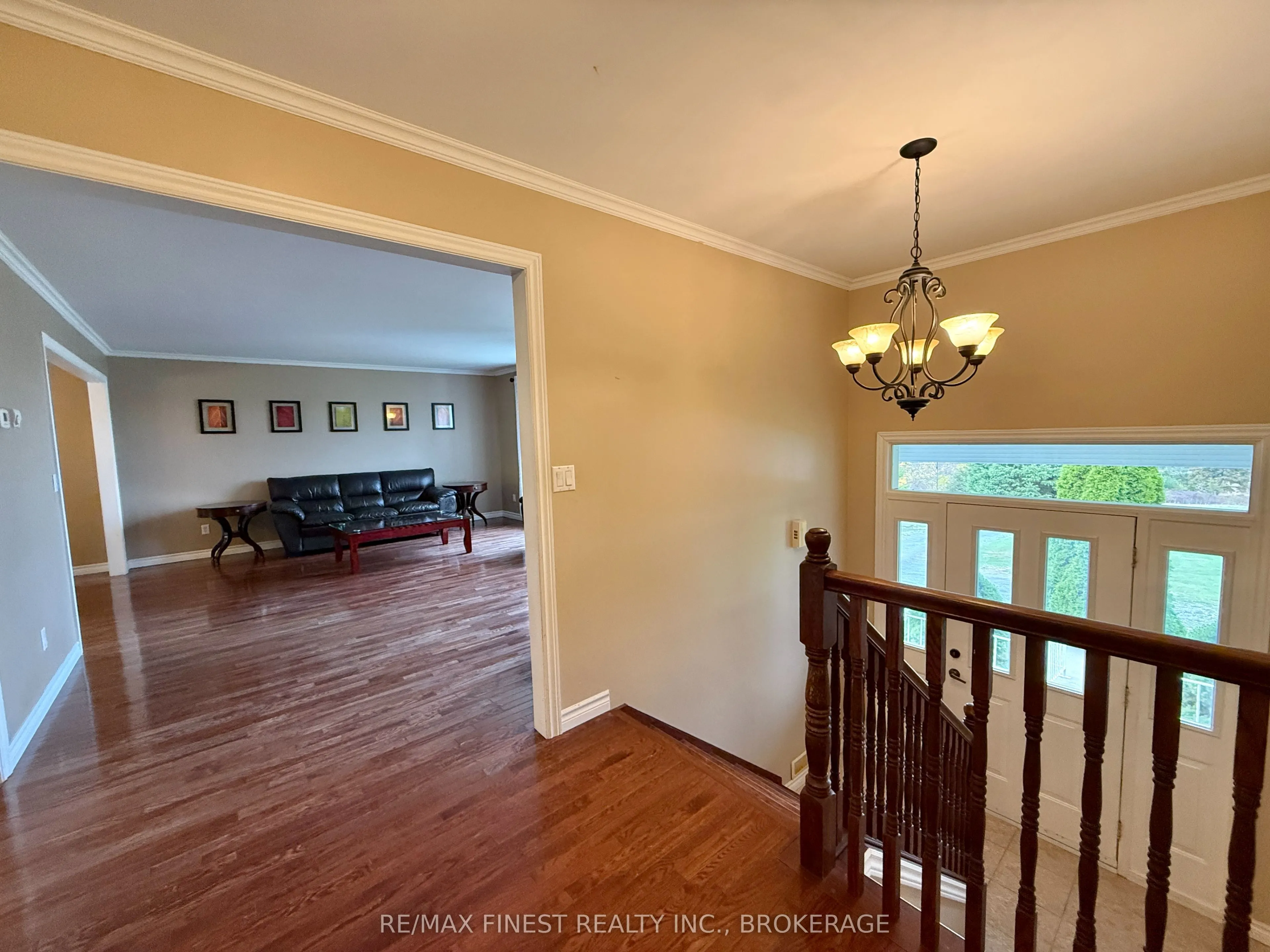 812 Palace Road
