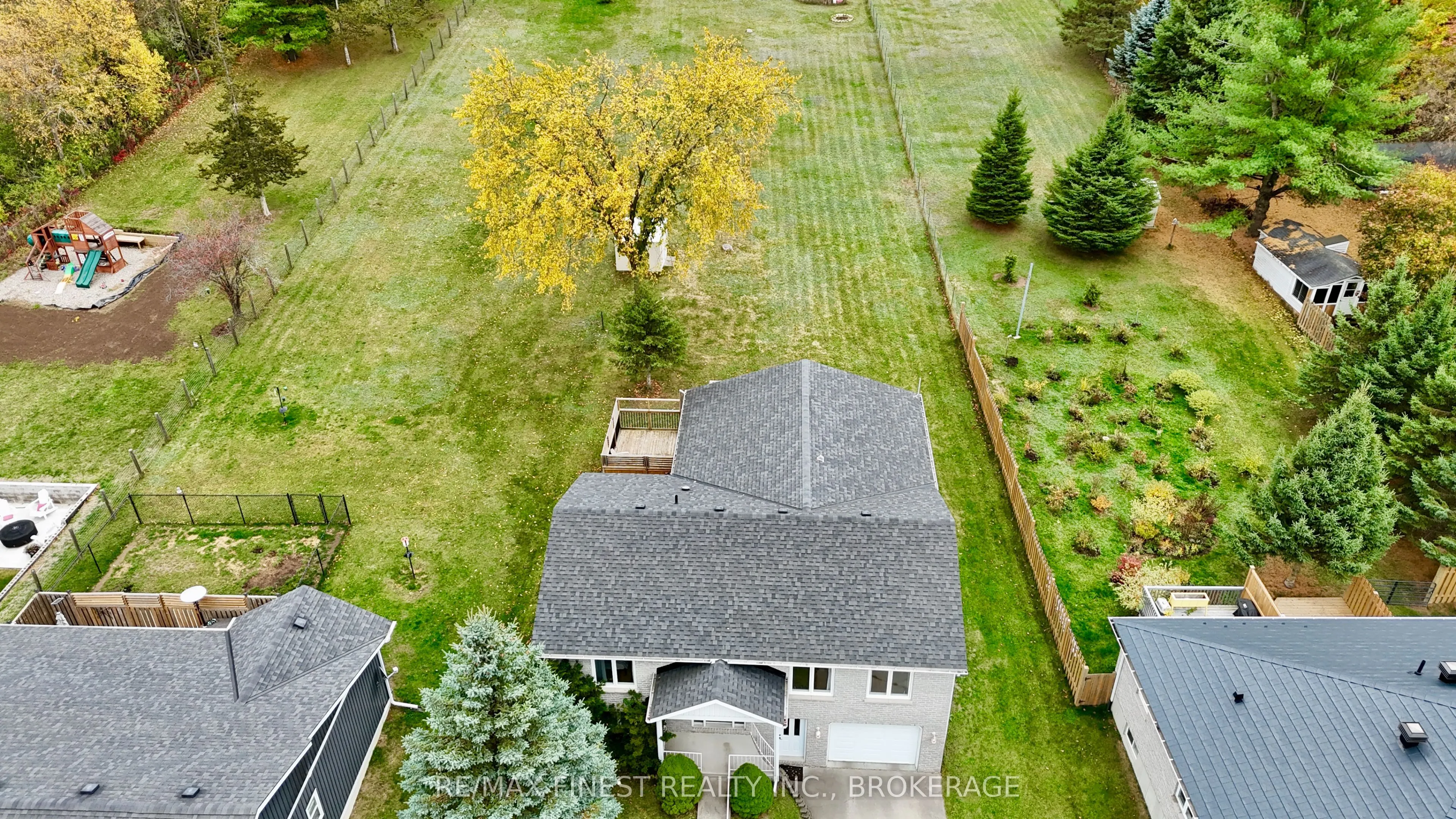 812 Palace Road