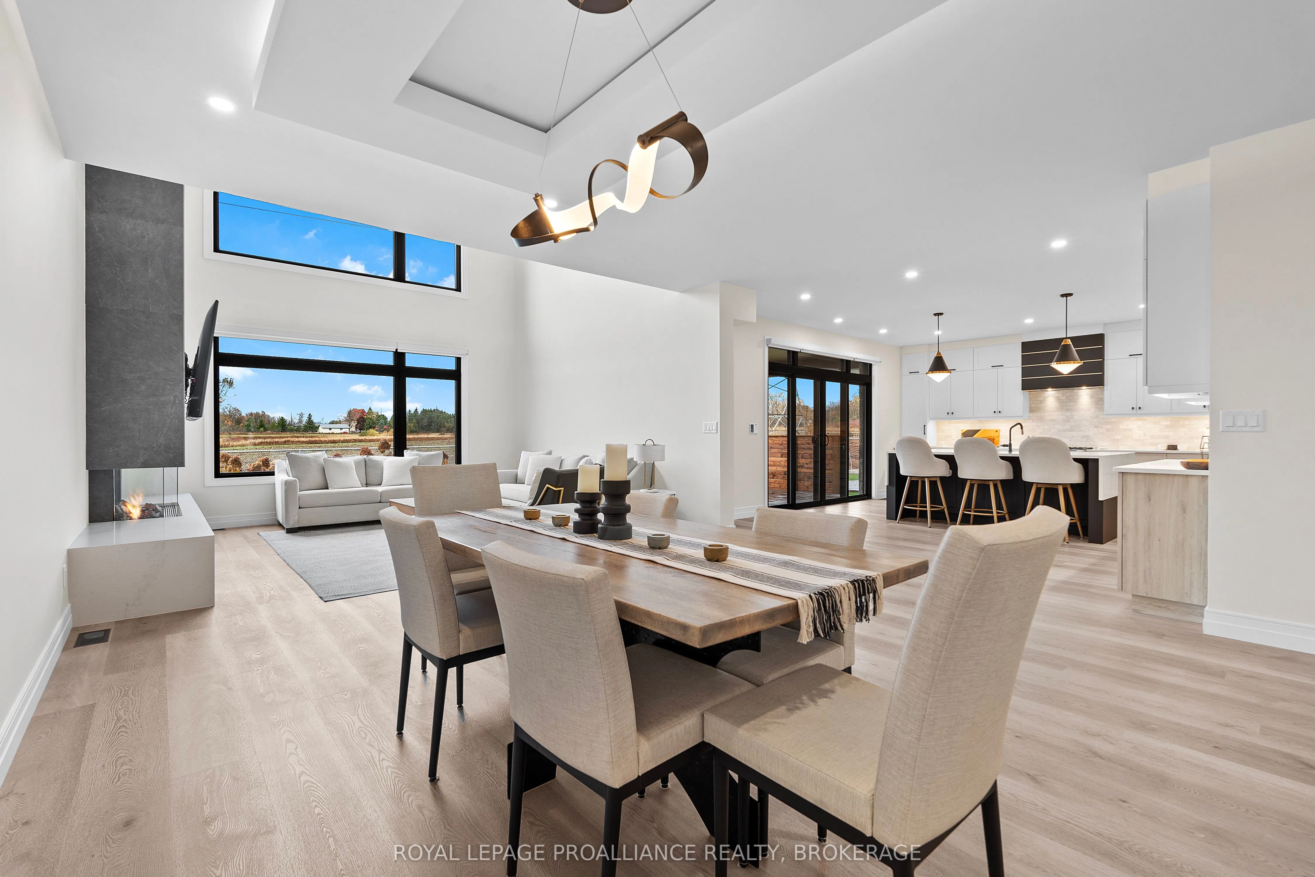 832 Windermere Drive