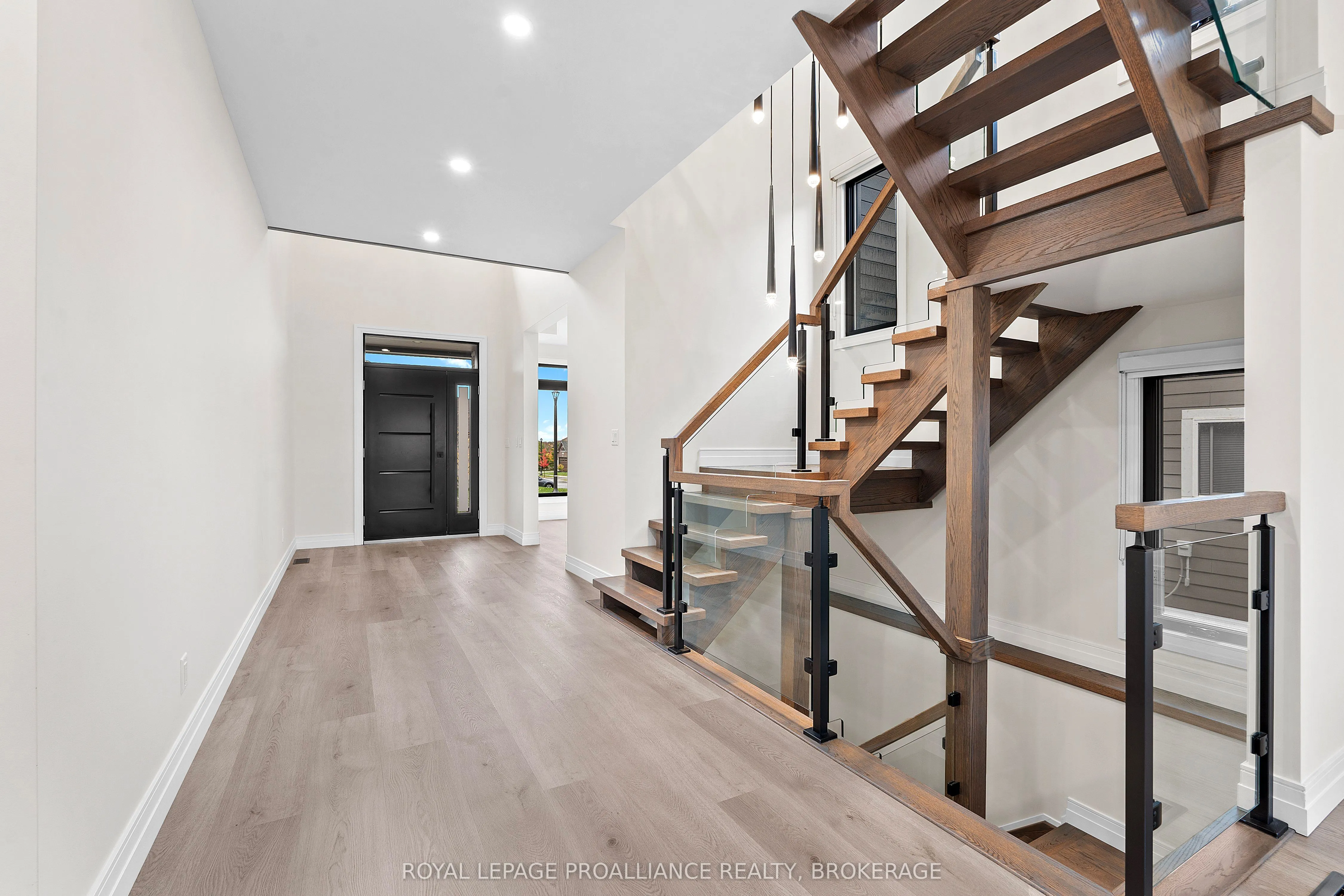 832 Windermere Drive