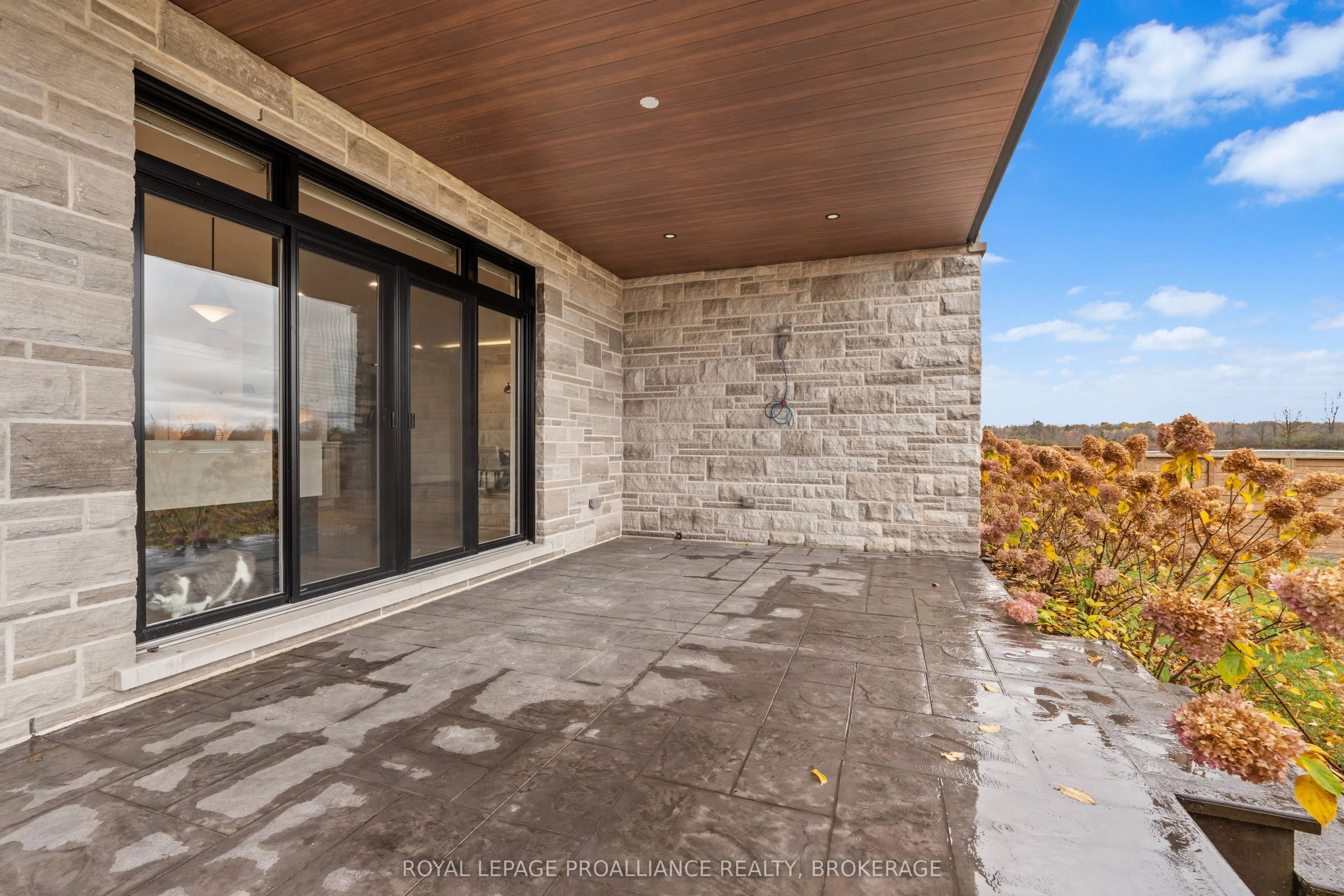 832 Windermere Drive