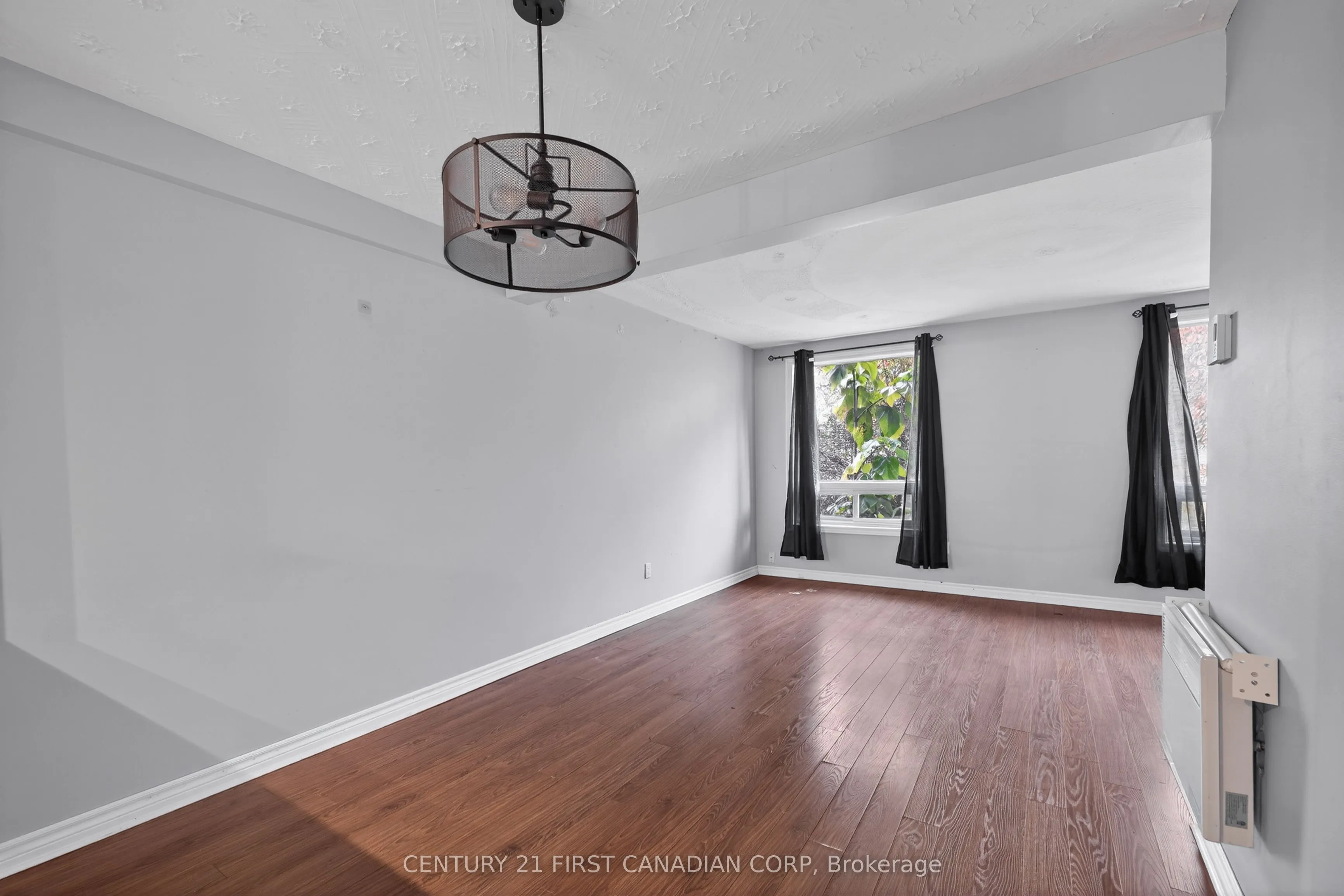 636 Wilkins Street, #5