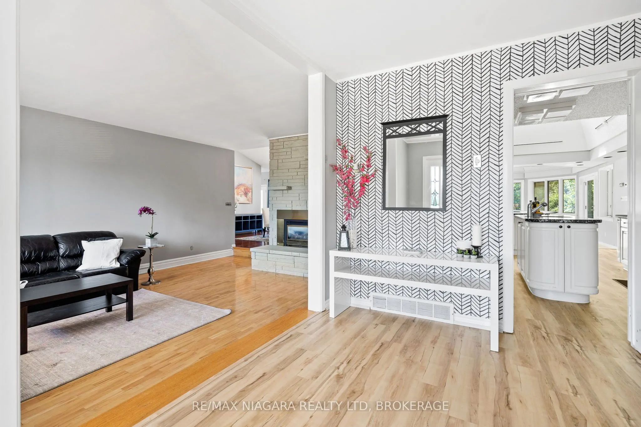290 Lakeshore Road