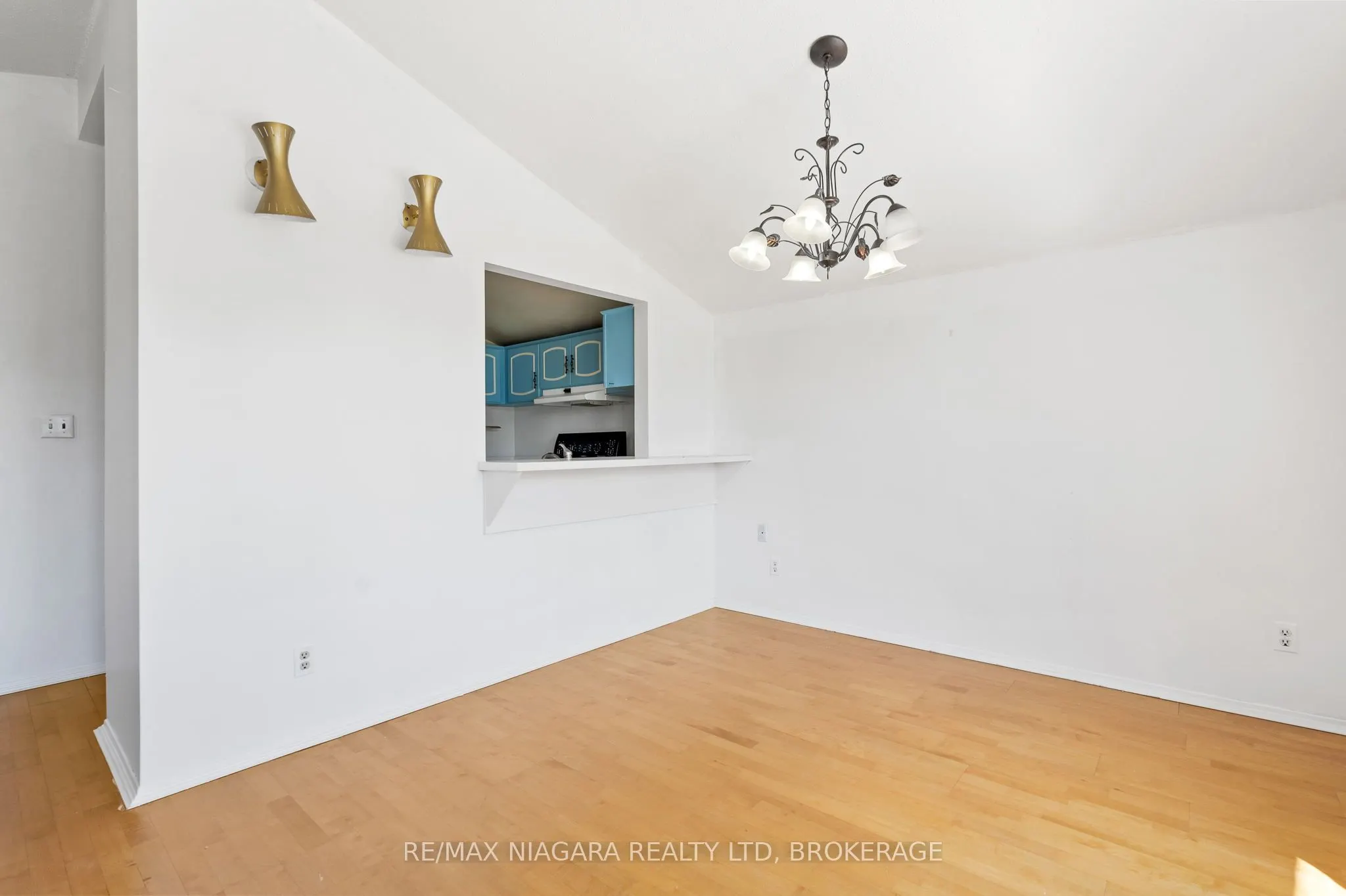 290 Lakeshore Road