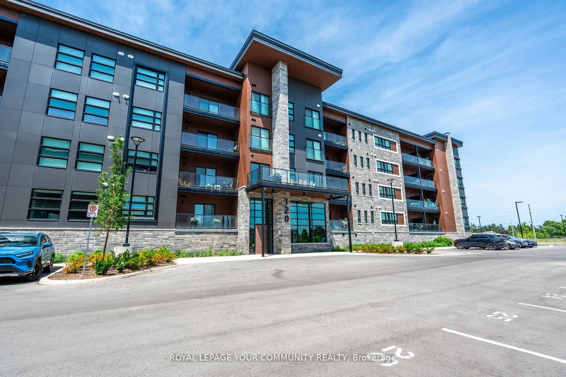 120 Summersides Boulevard, #103