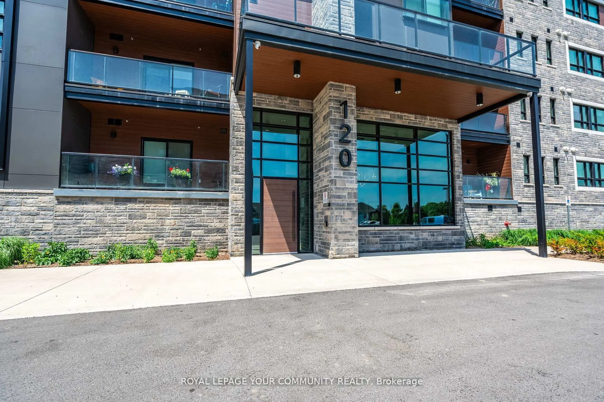 120 Summersides Boulevard, #103