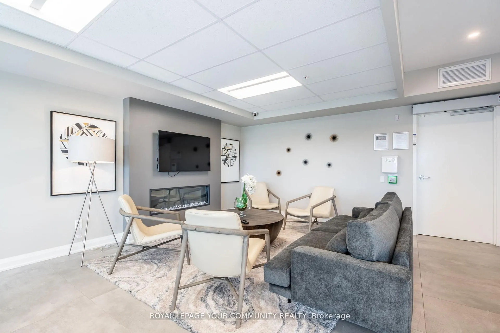 120 Summersides Boulevard, #103