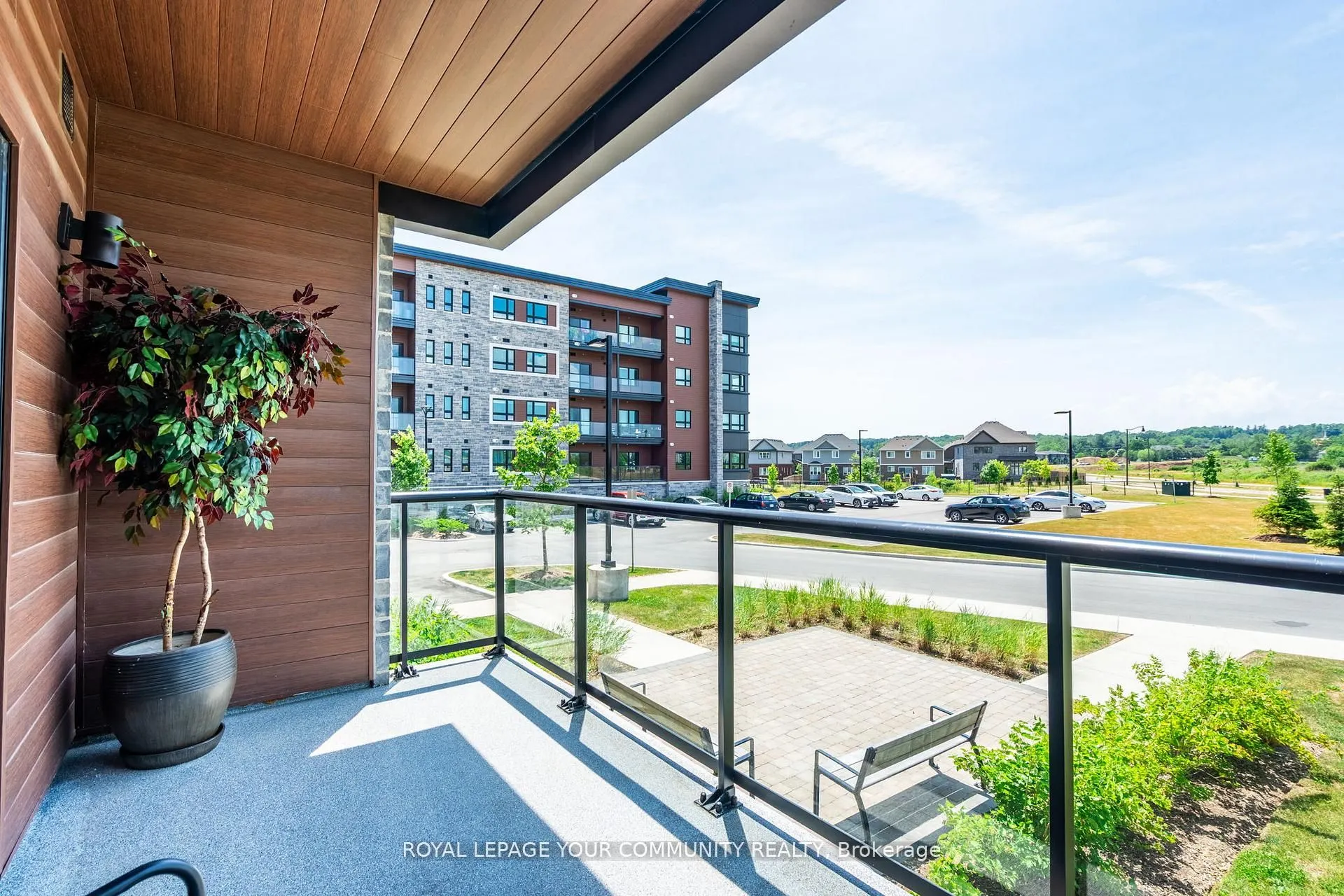 120 Summersides Boulevard, #103