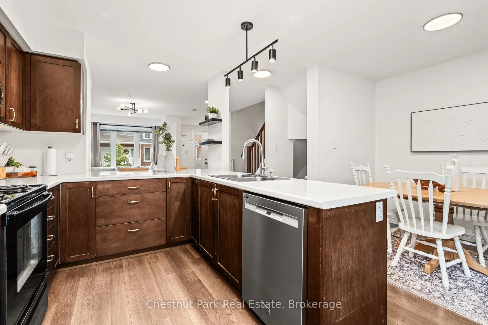 37 Silver Street, #24