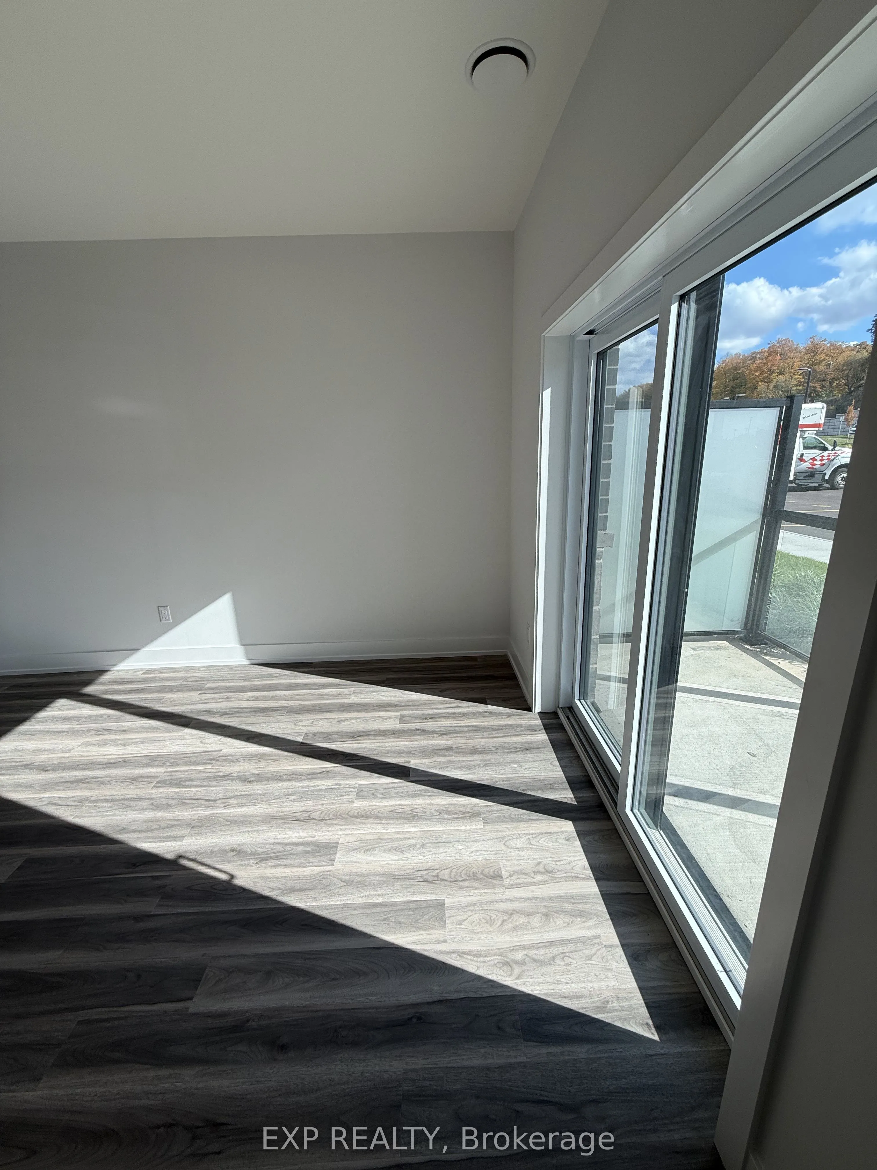 1100 Lackner Place S, #116