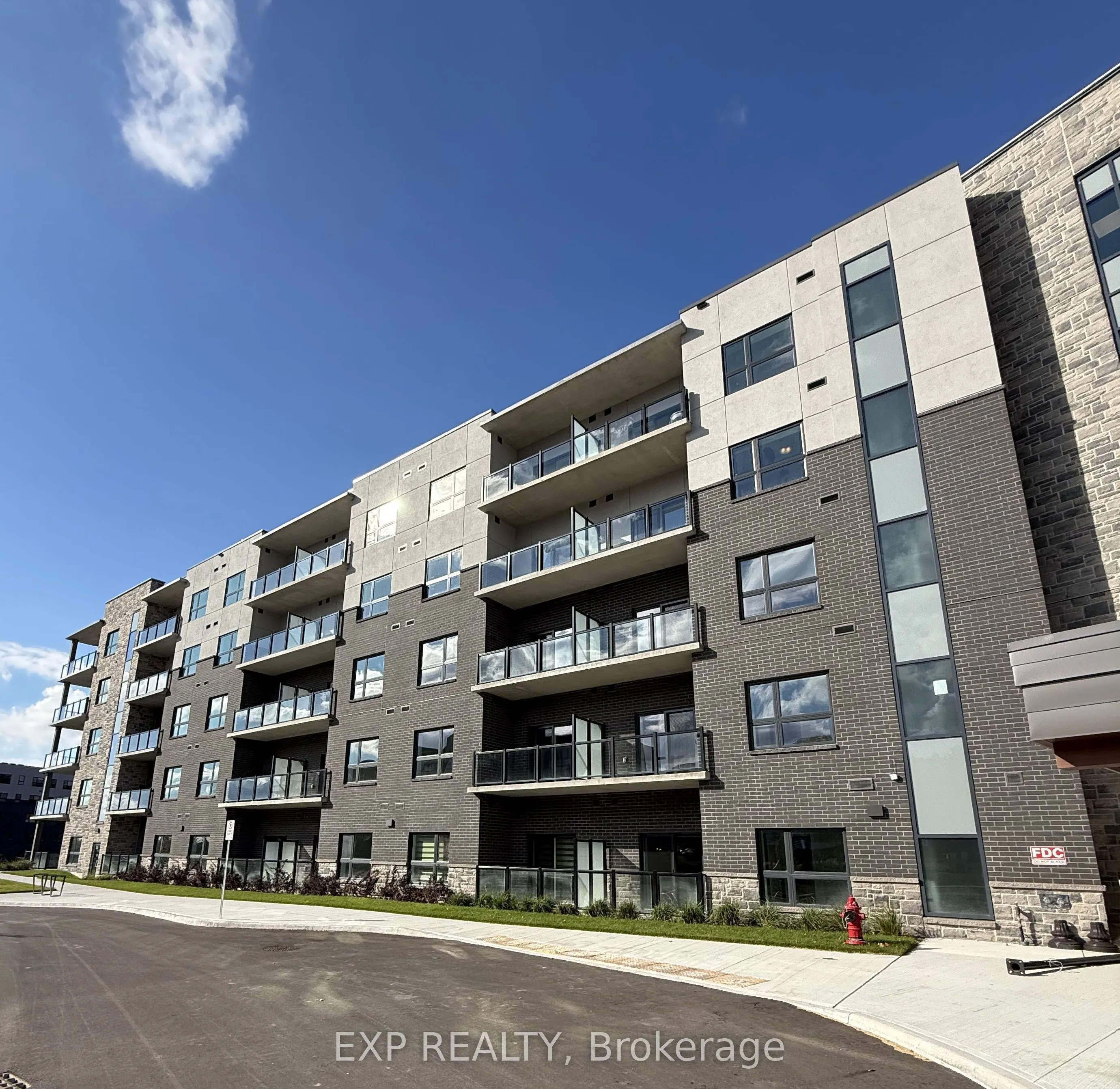 1100 Lackner Place S, #116
