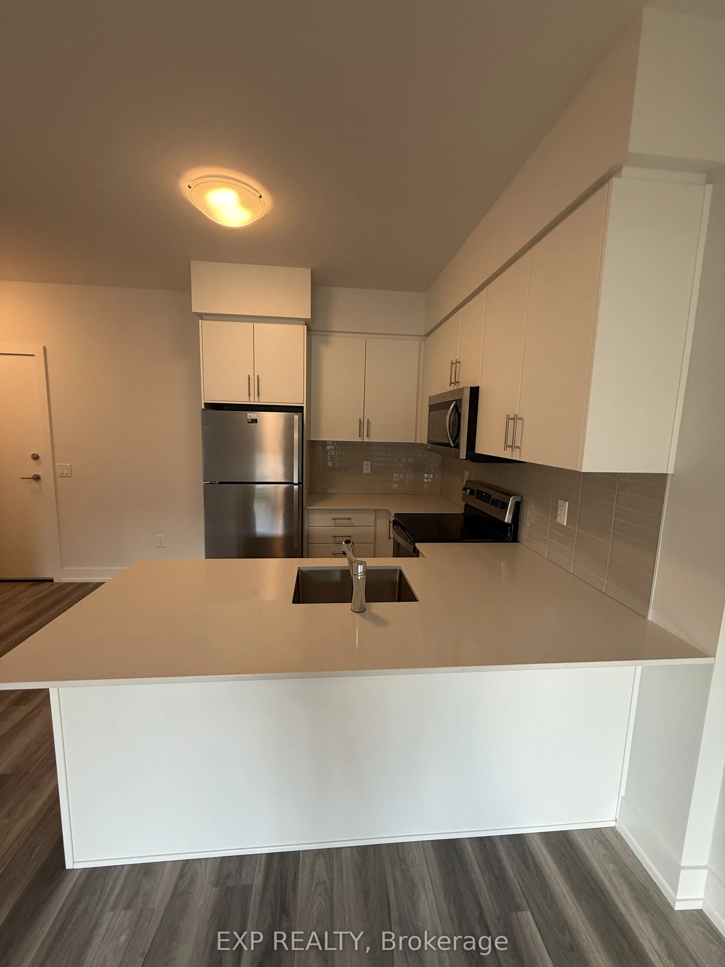 1100 Lackner Place S, #116