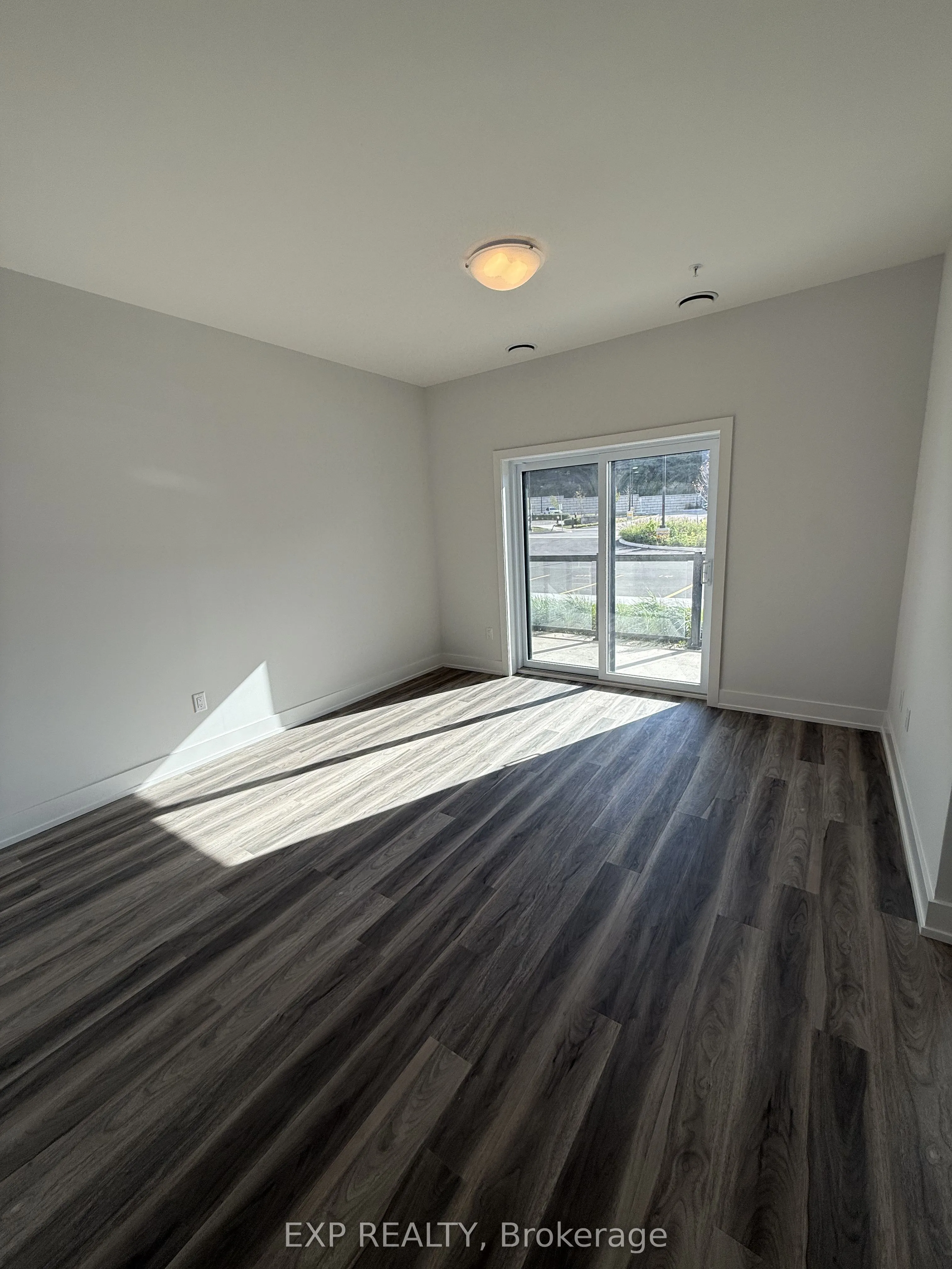 1100 Lackner Place S, #116