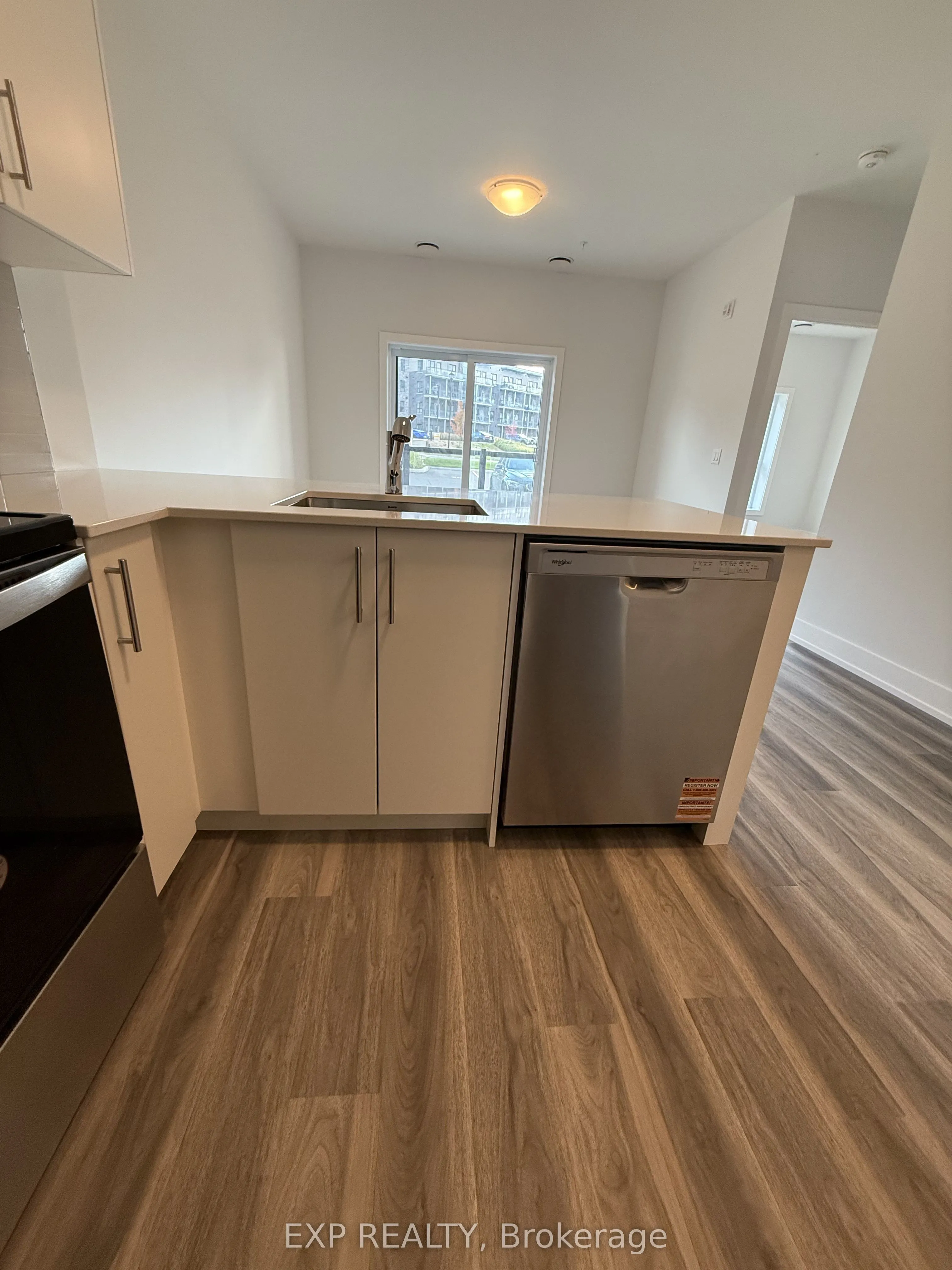 1100 Lackner Place S, #116