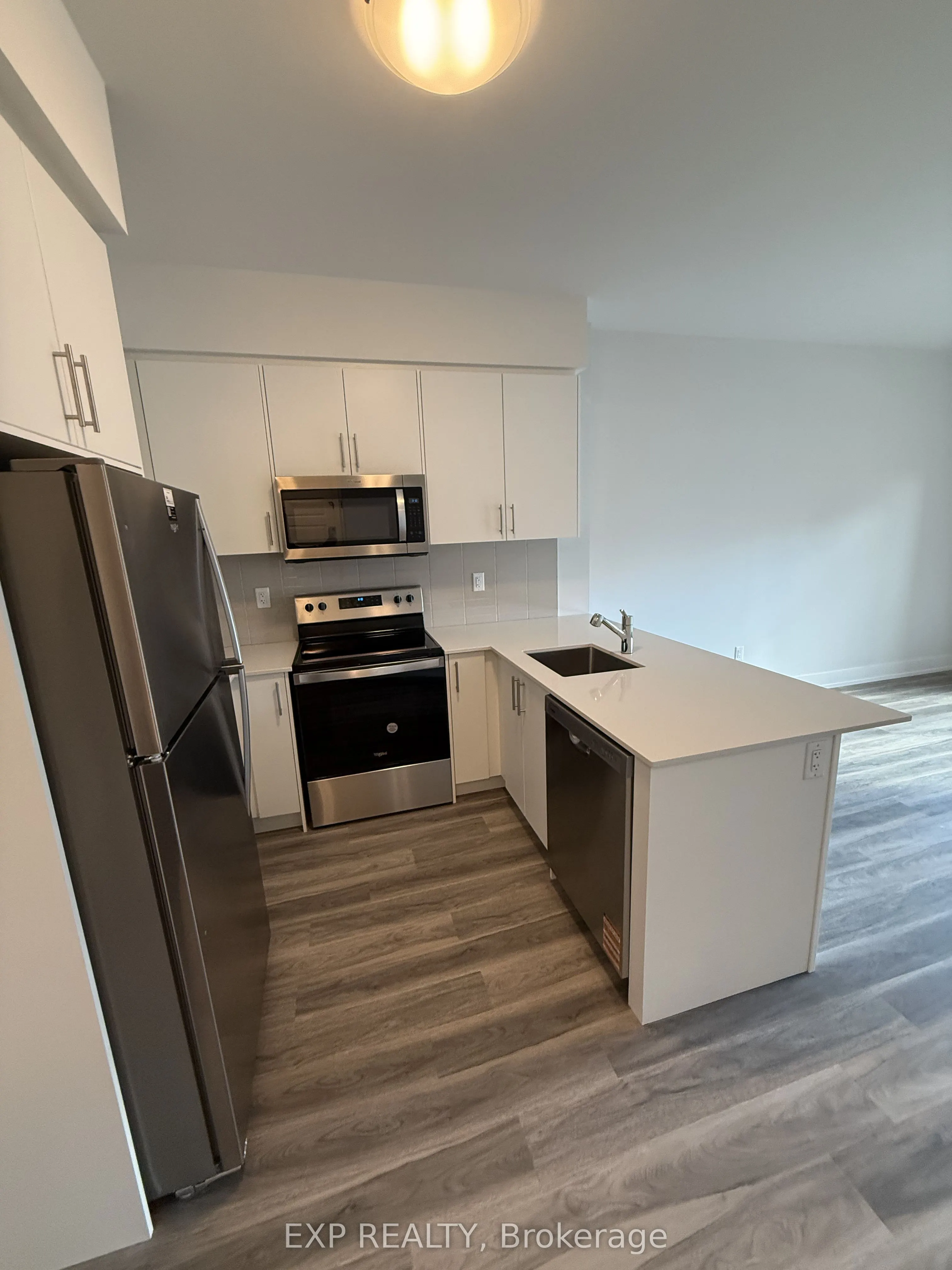 1100 Lackner Place S, #116