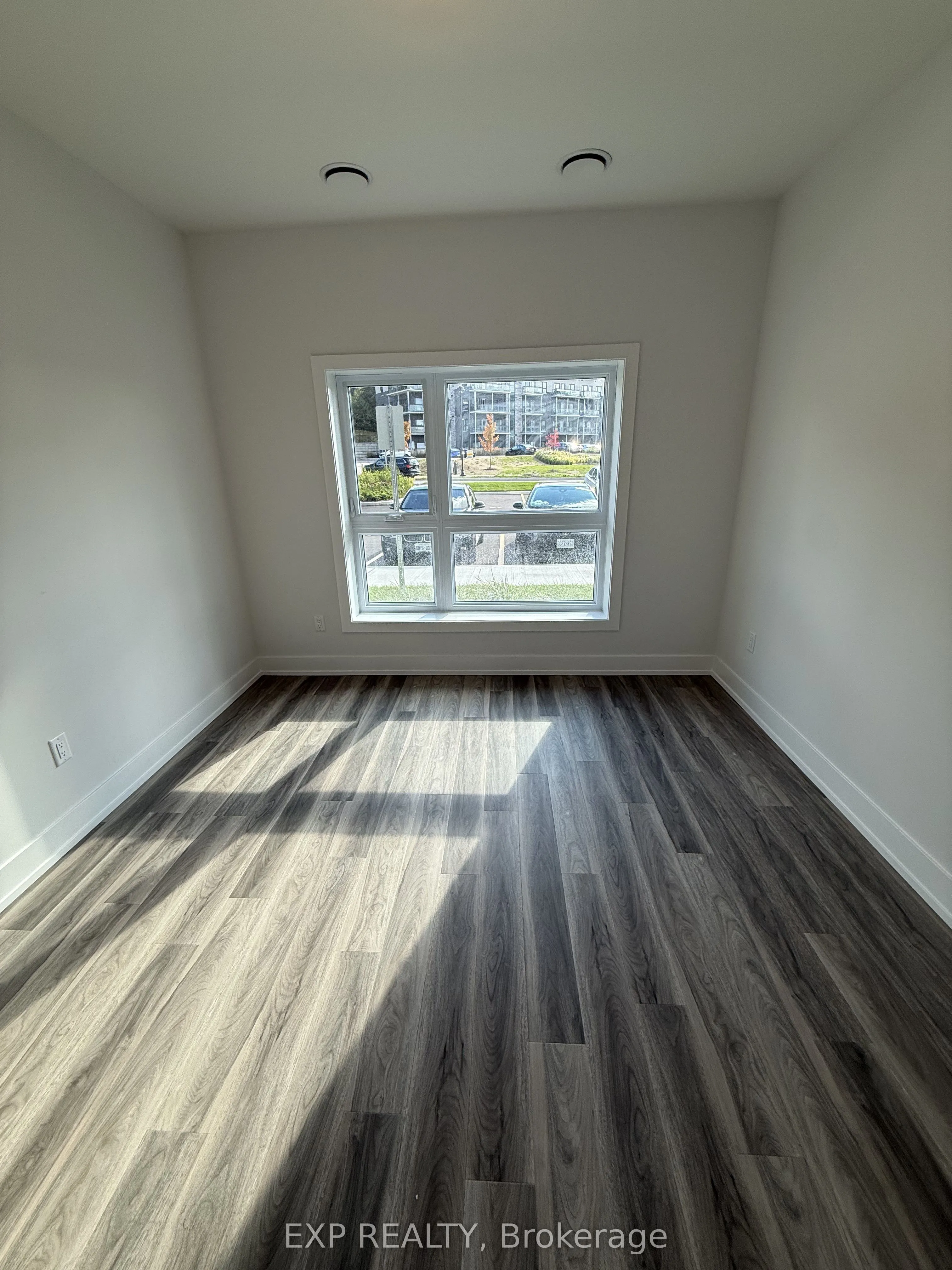 1100 Lackner Place S, #116