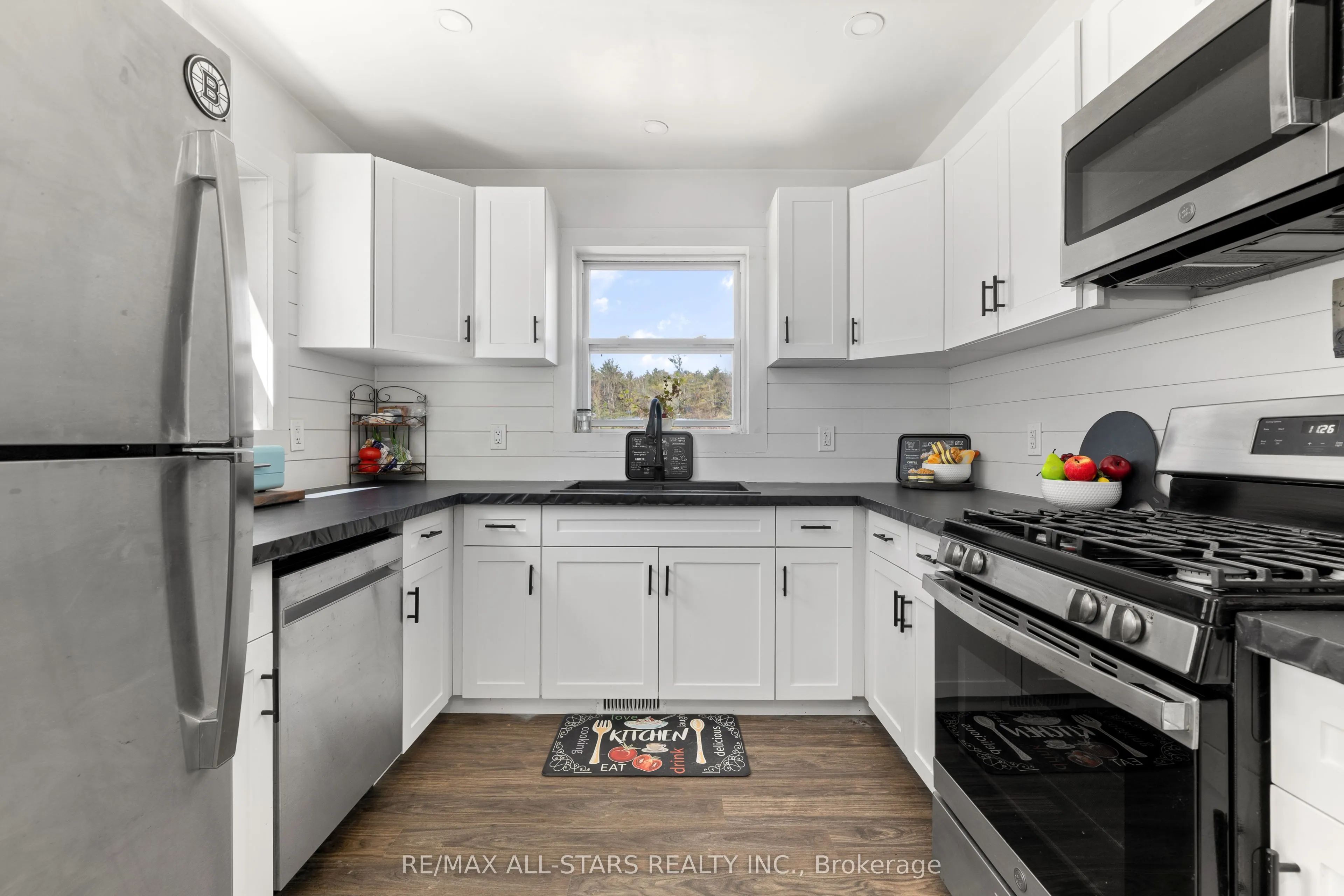 1295 Deep Bay Road