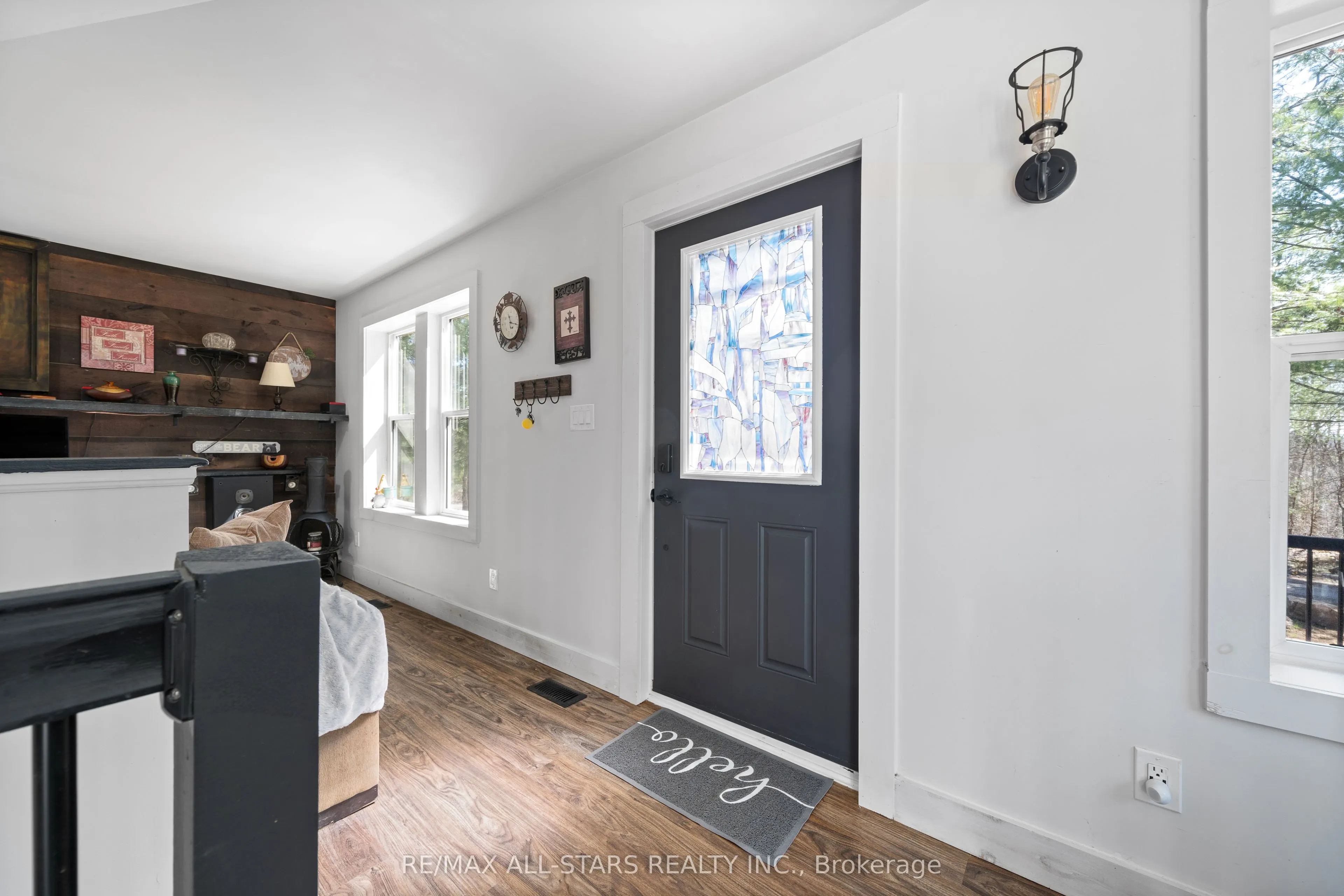 1295 Deep Bay Road