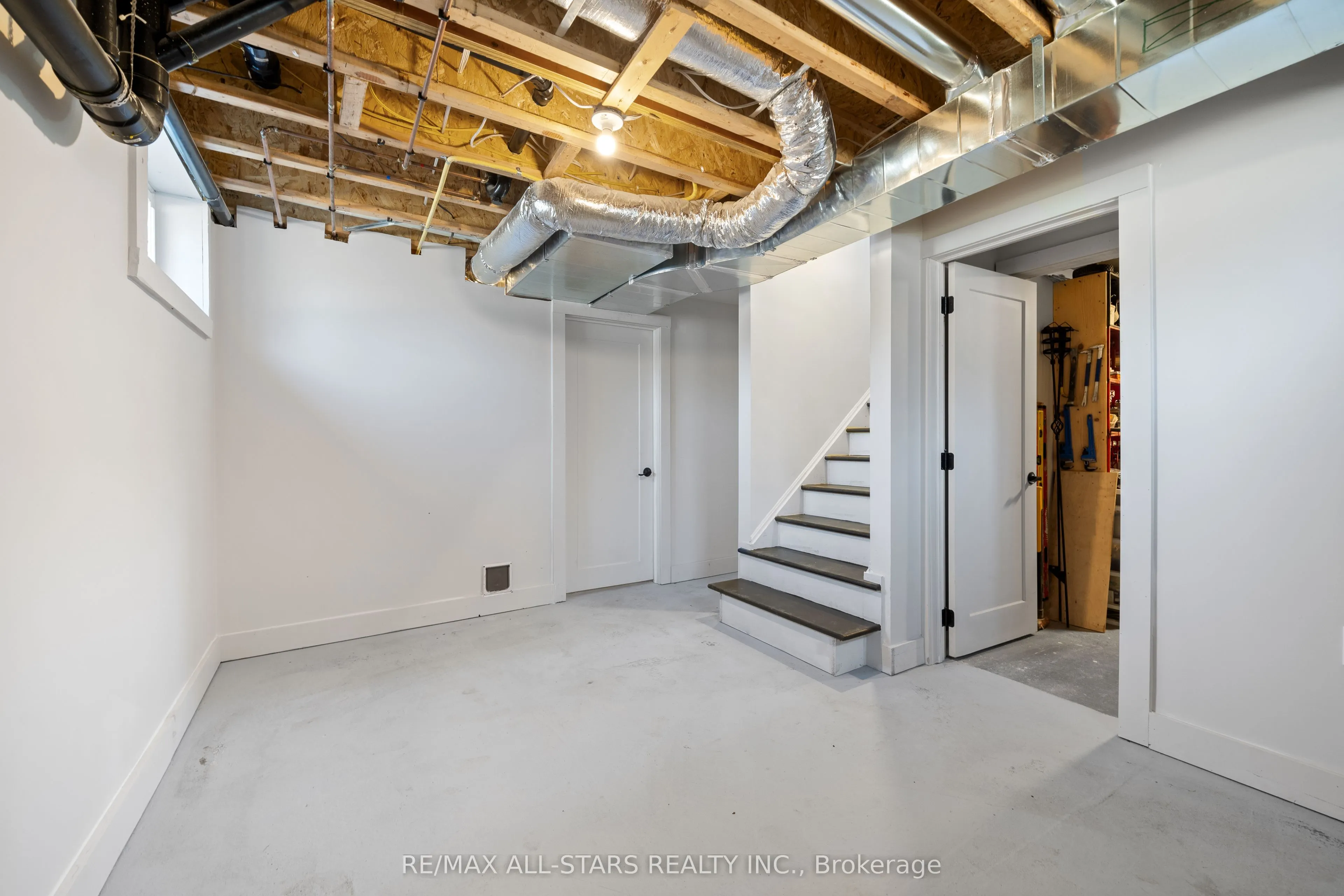 1295 Deep Bay Road