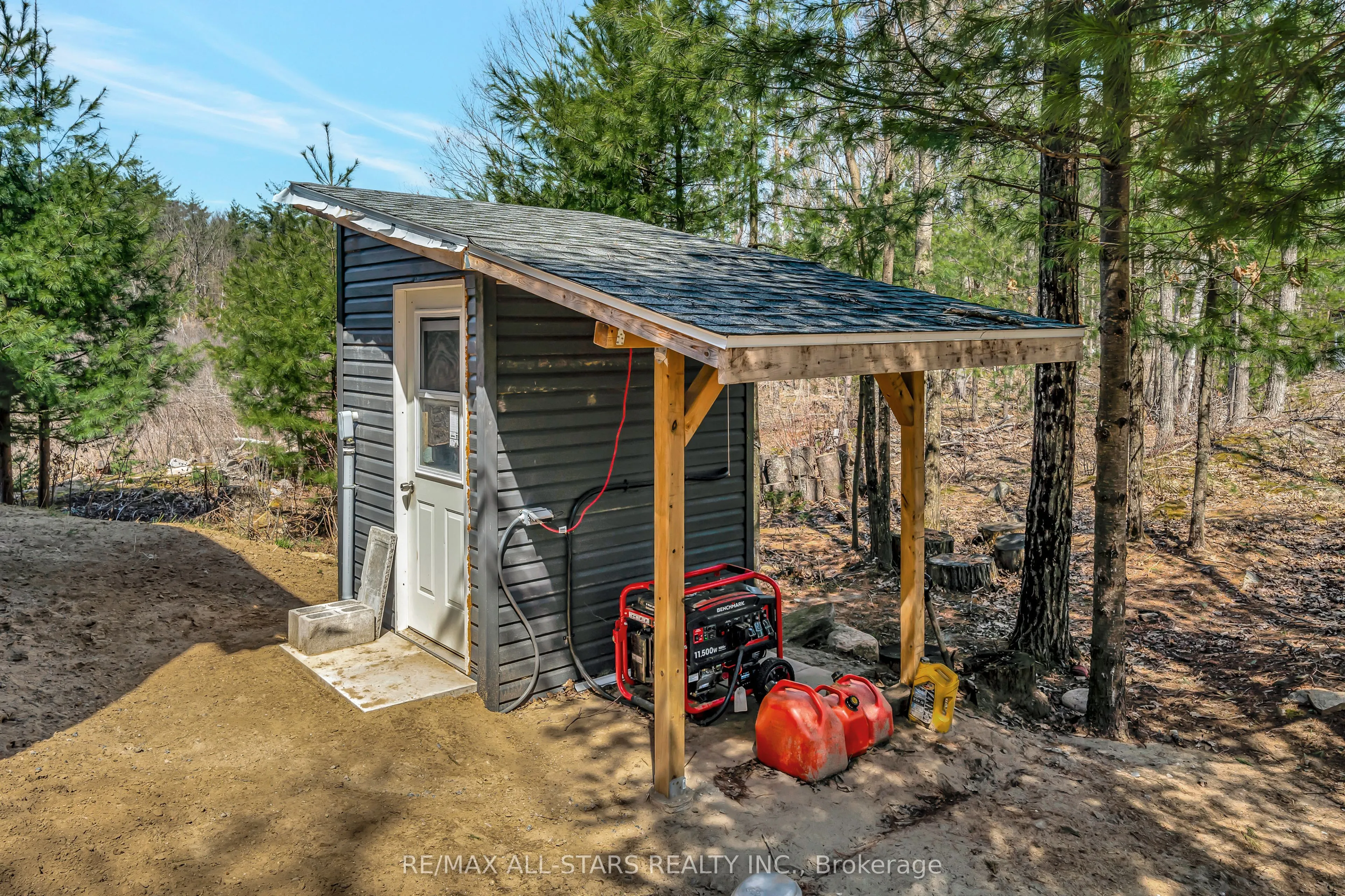 1295 Deep Bay Road