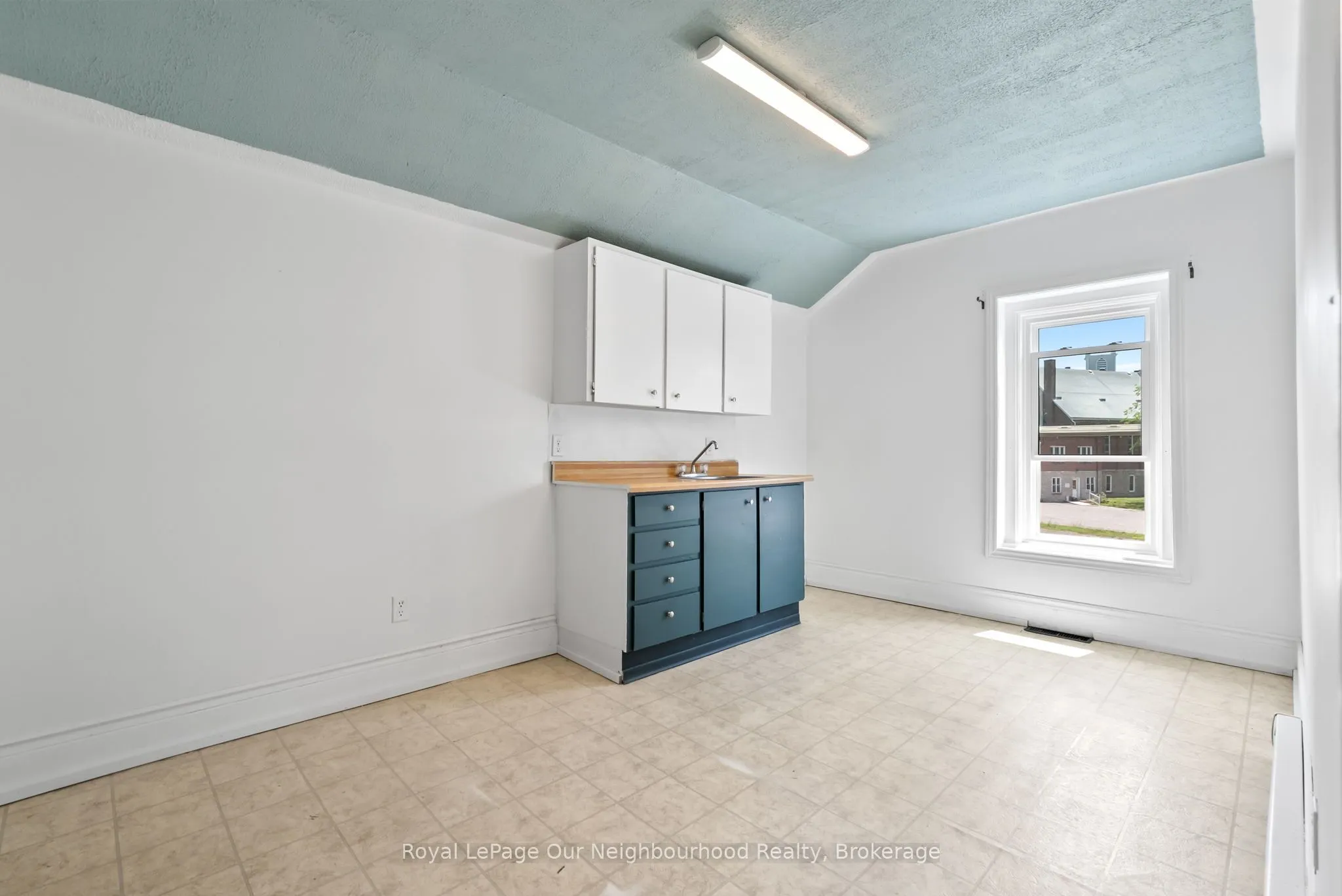 31 Canrobert Street N