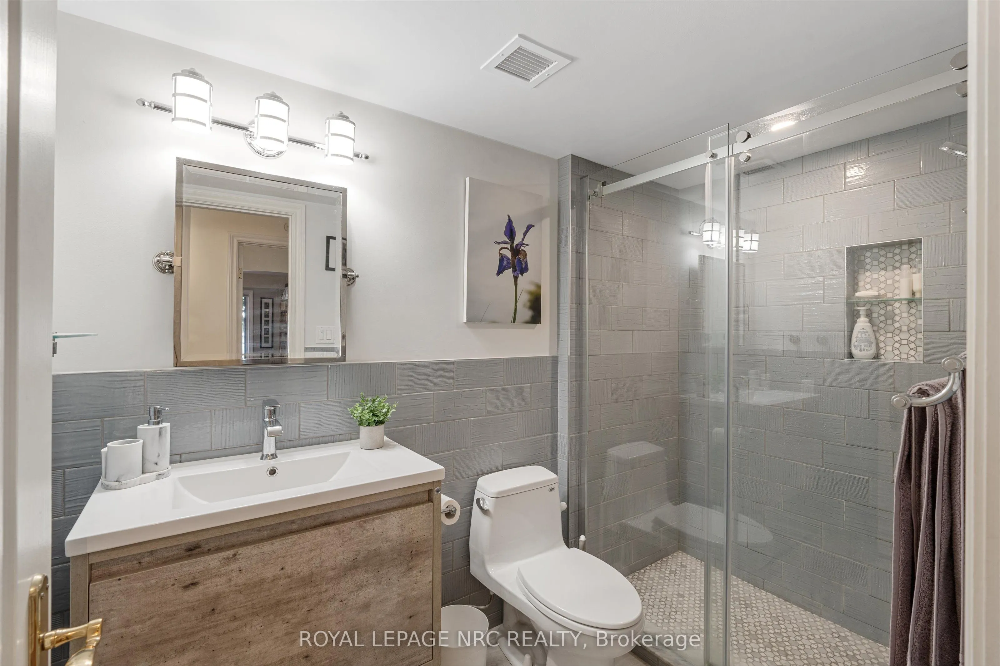 55 Main Street, #101