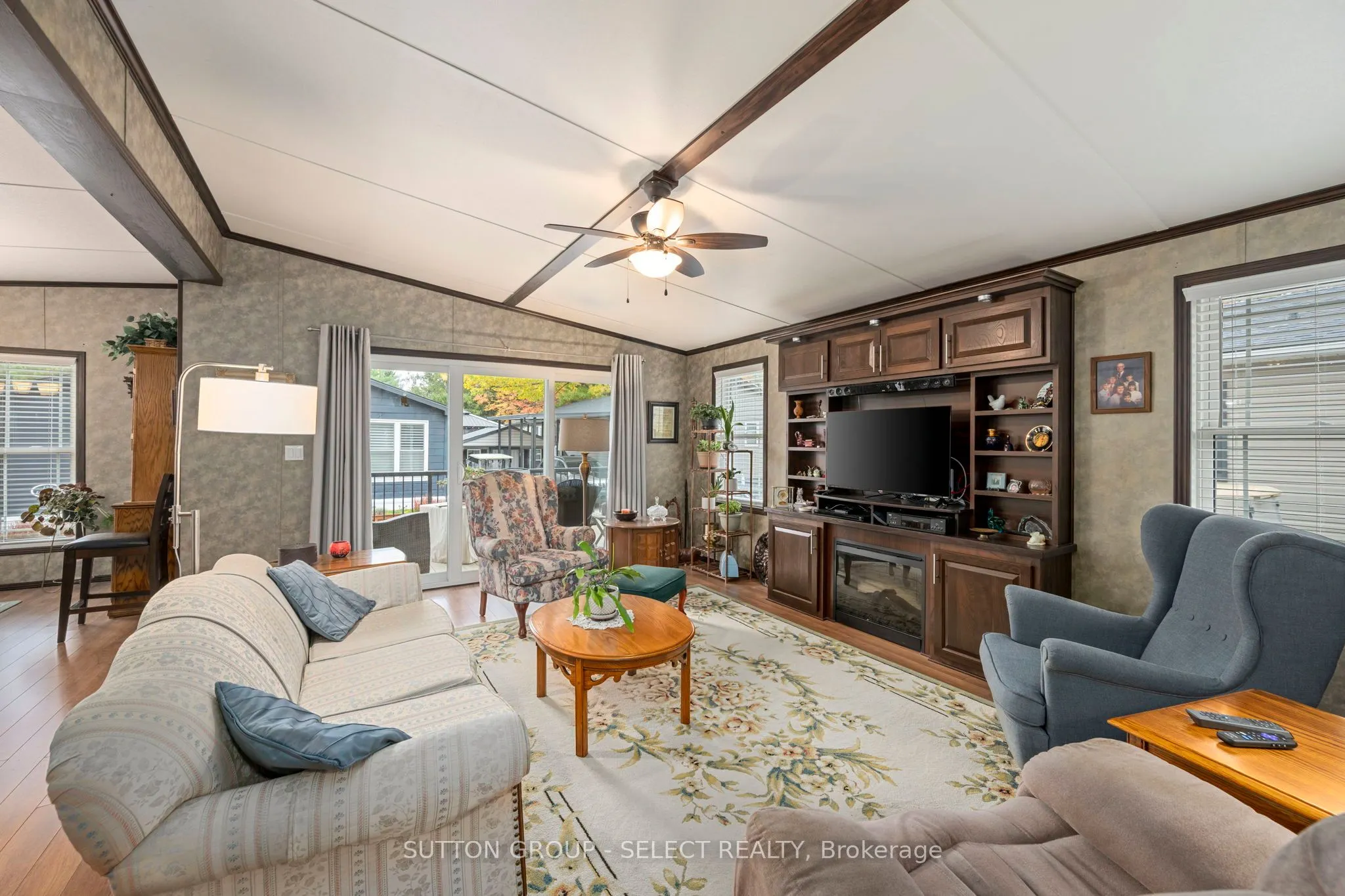 22790 Amiens Road, #131