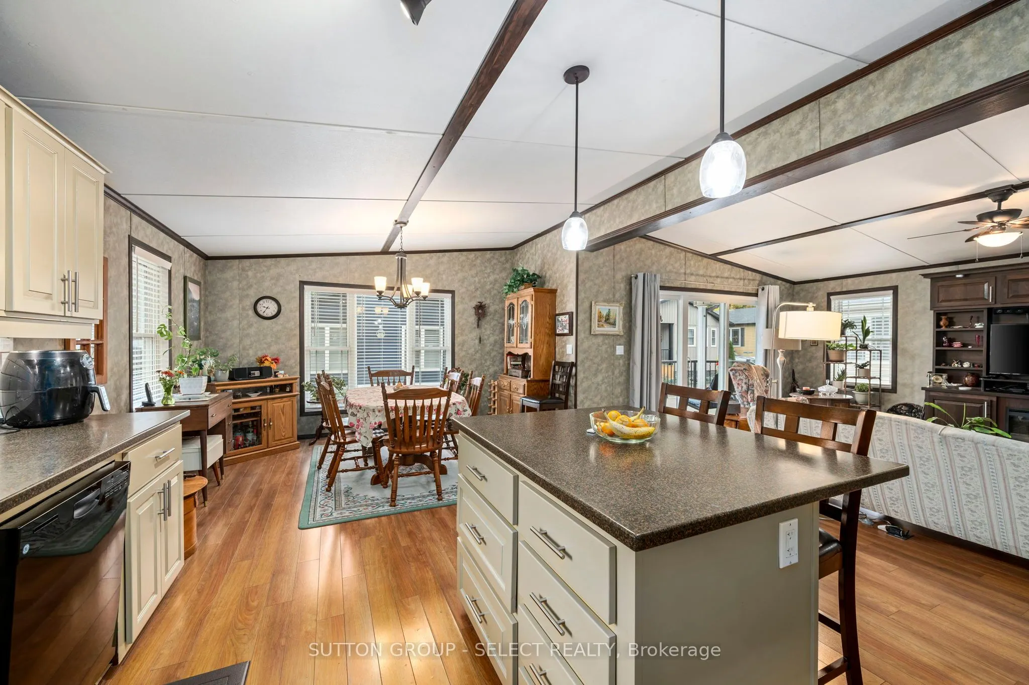 22790 Amiens Road, #131