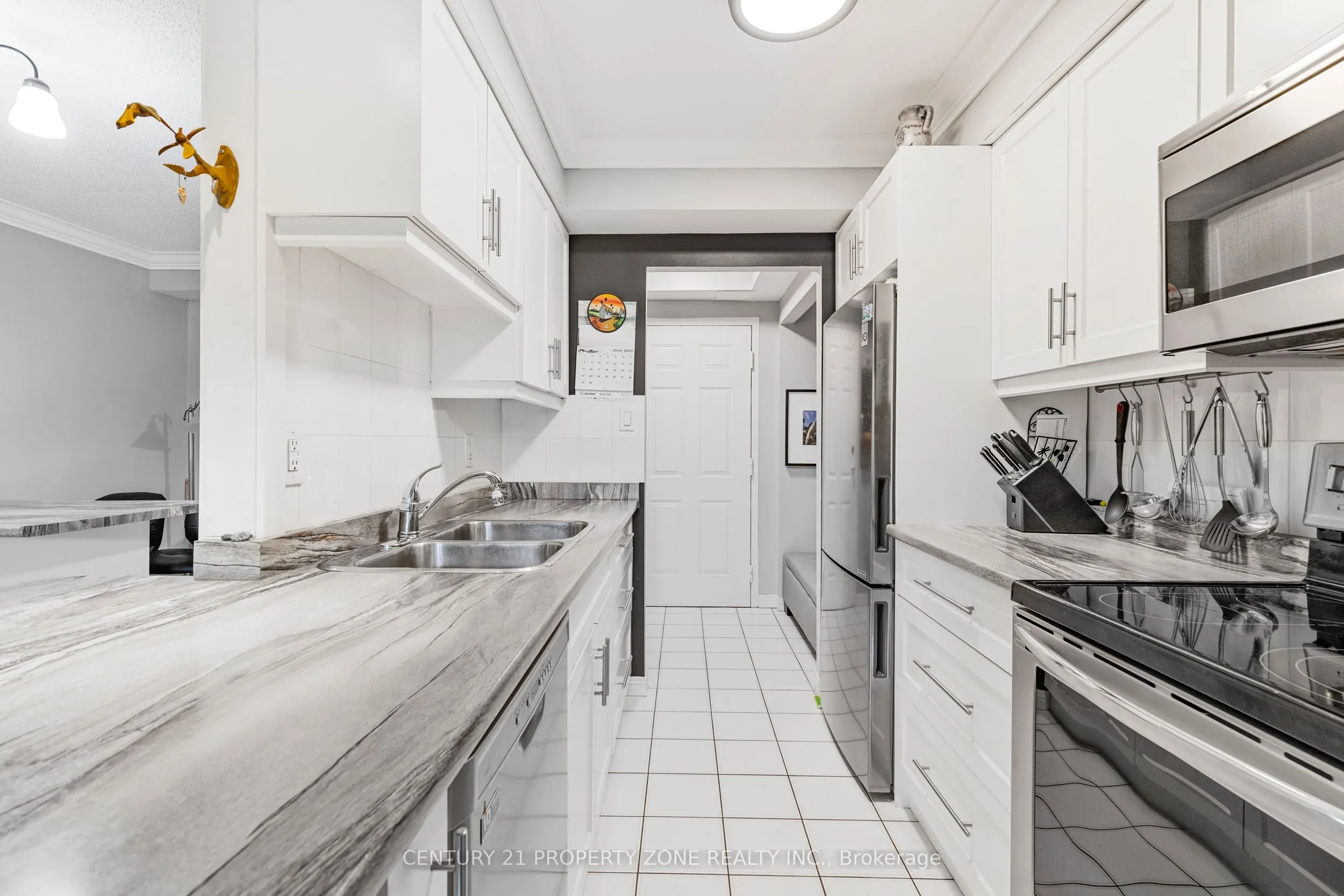 482 James Street N, #104