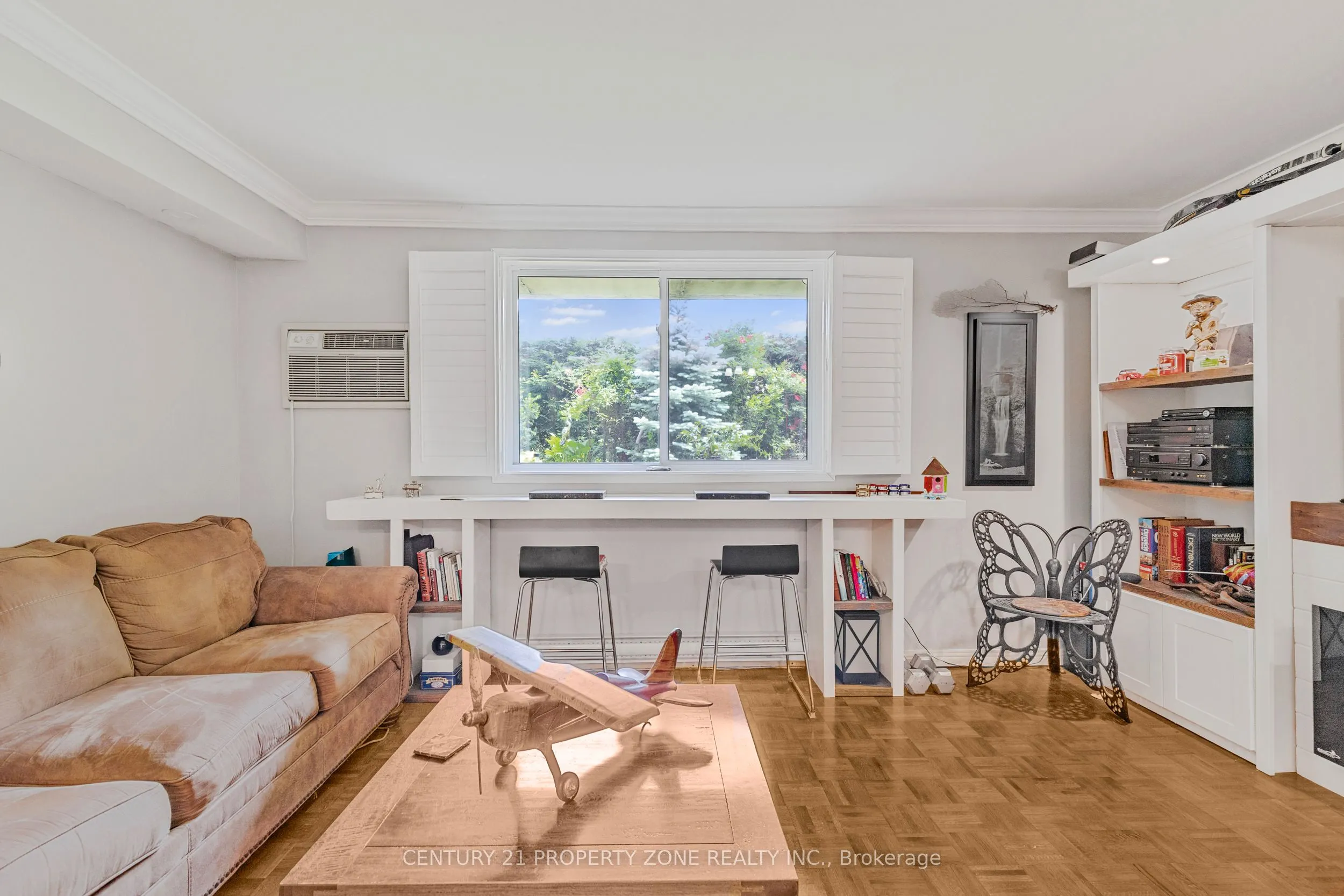 482 James Street N, #104