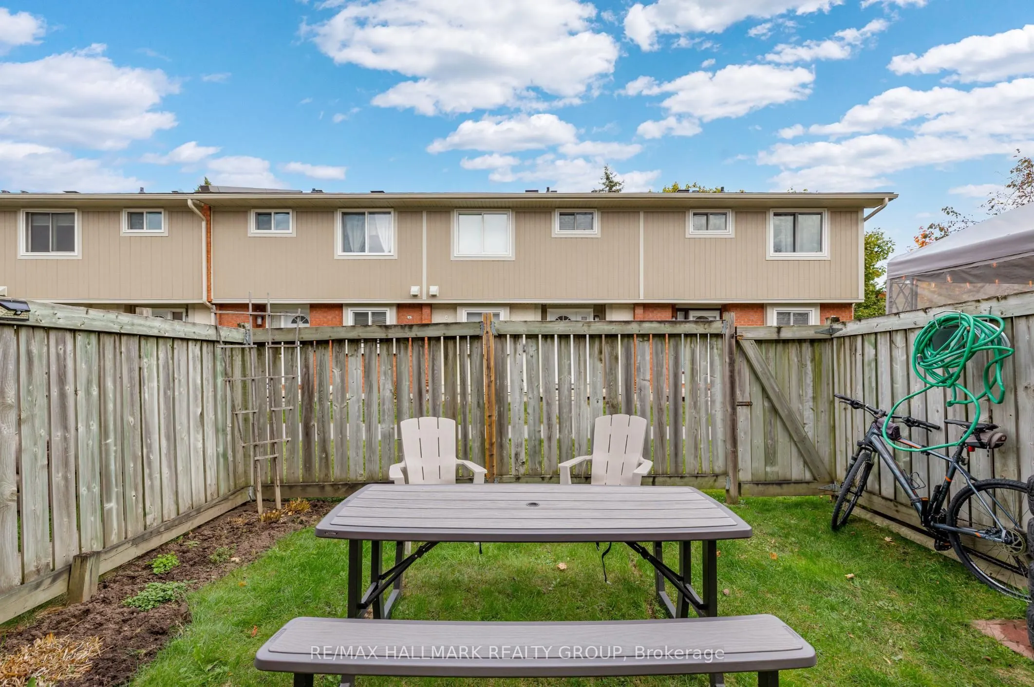 479 Moodie Drive, #B