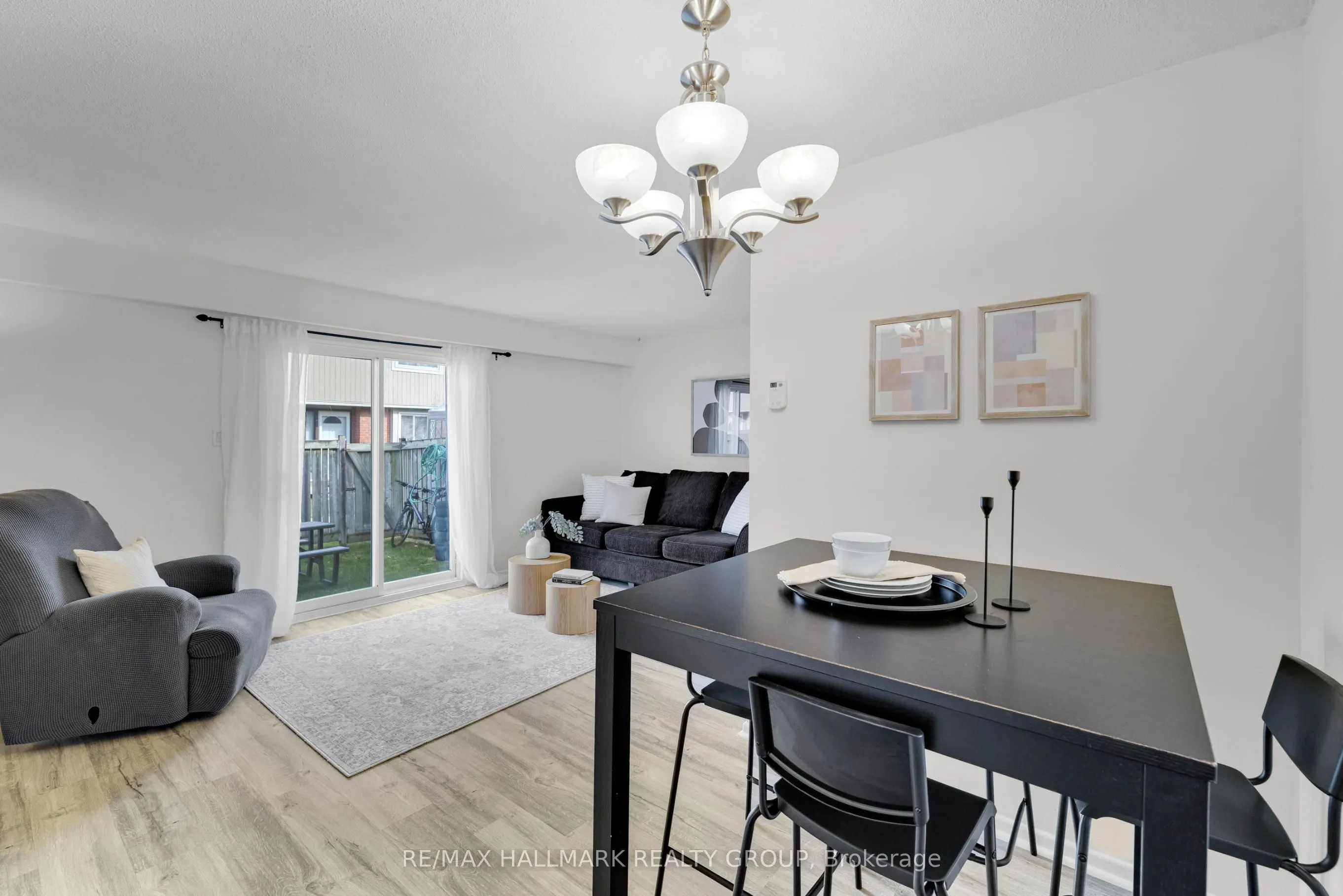 479 Moodie Drive, #B